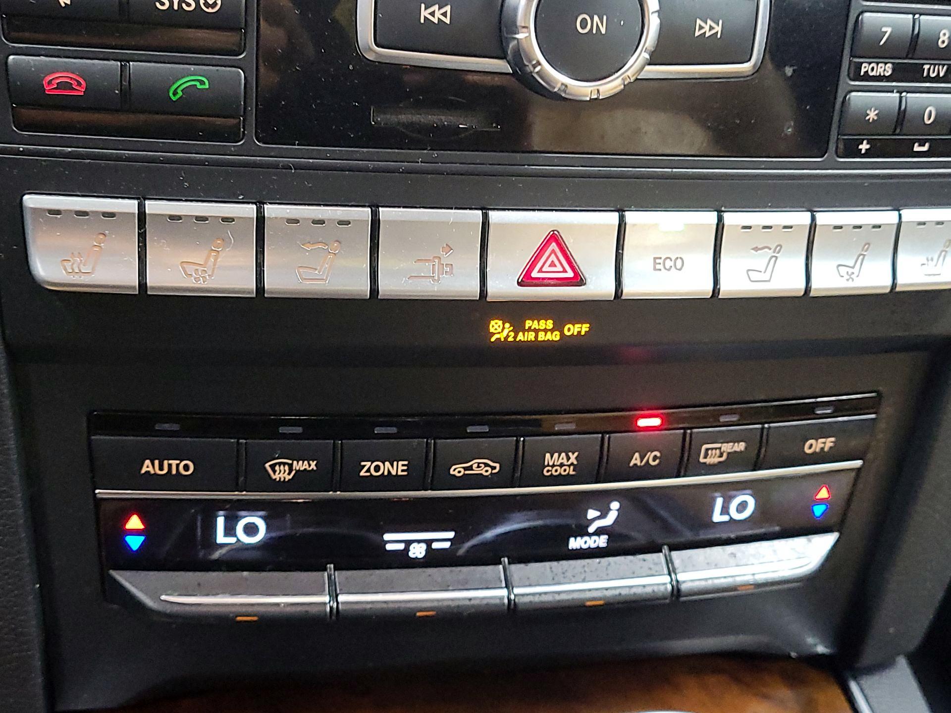 Thumbnail: 2015 Mercedes-Benz E-Class - 15