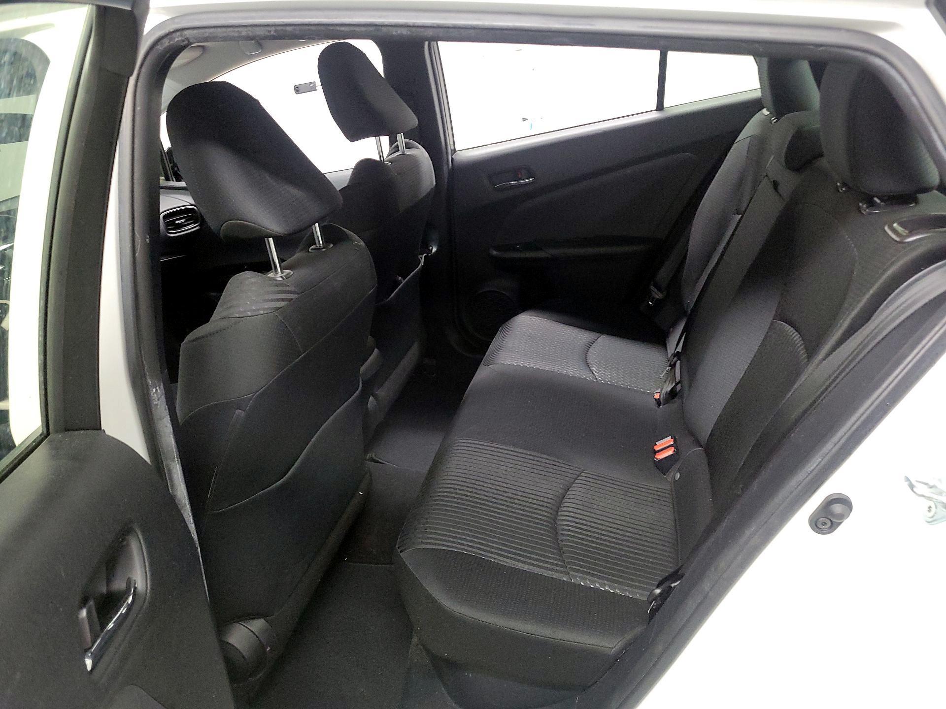 Thumbnail: 2017 Toyota Prius - 17