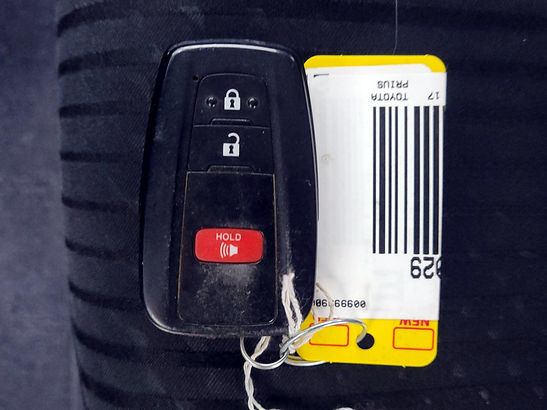 Thumbnail: 2017 Toyota Prius - 20