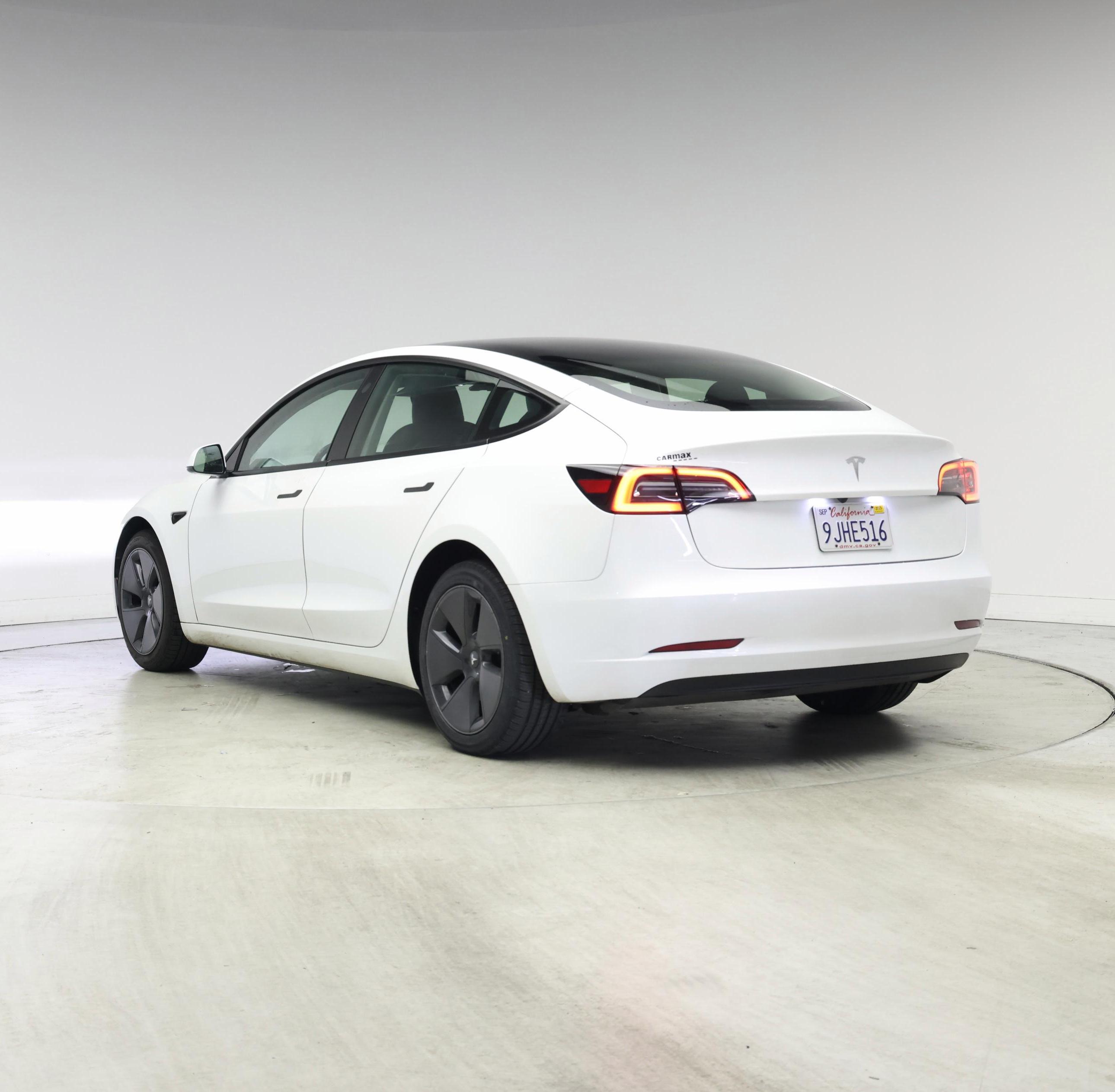 Thumbnail: 2023 Tesla Model 3 - 2