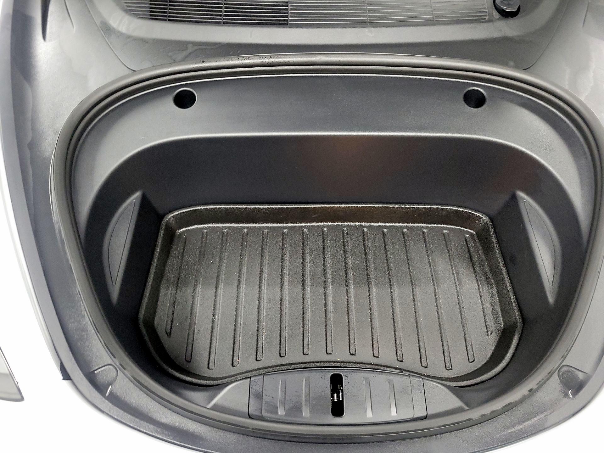 Thumbnail: 2023 Tesla Model 3 - 19