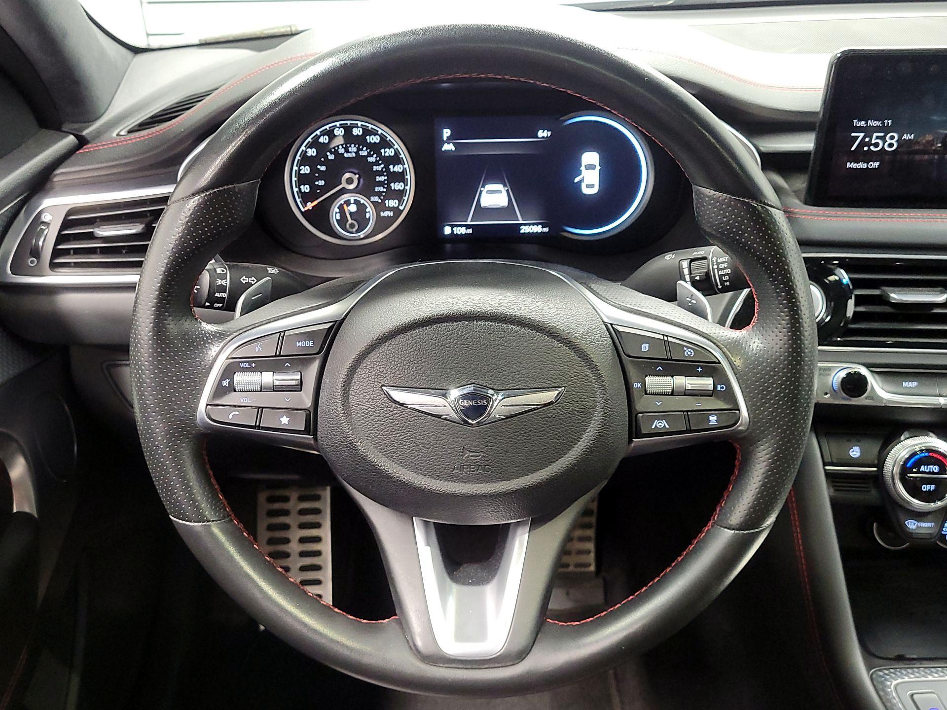 Thumbnail: 2022 Genesis G70 - 10