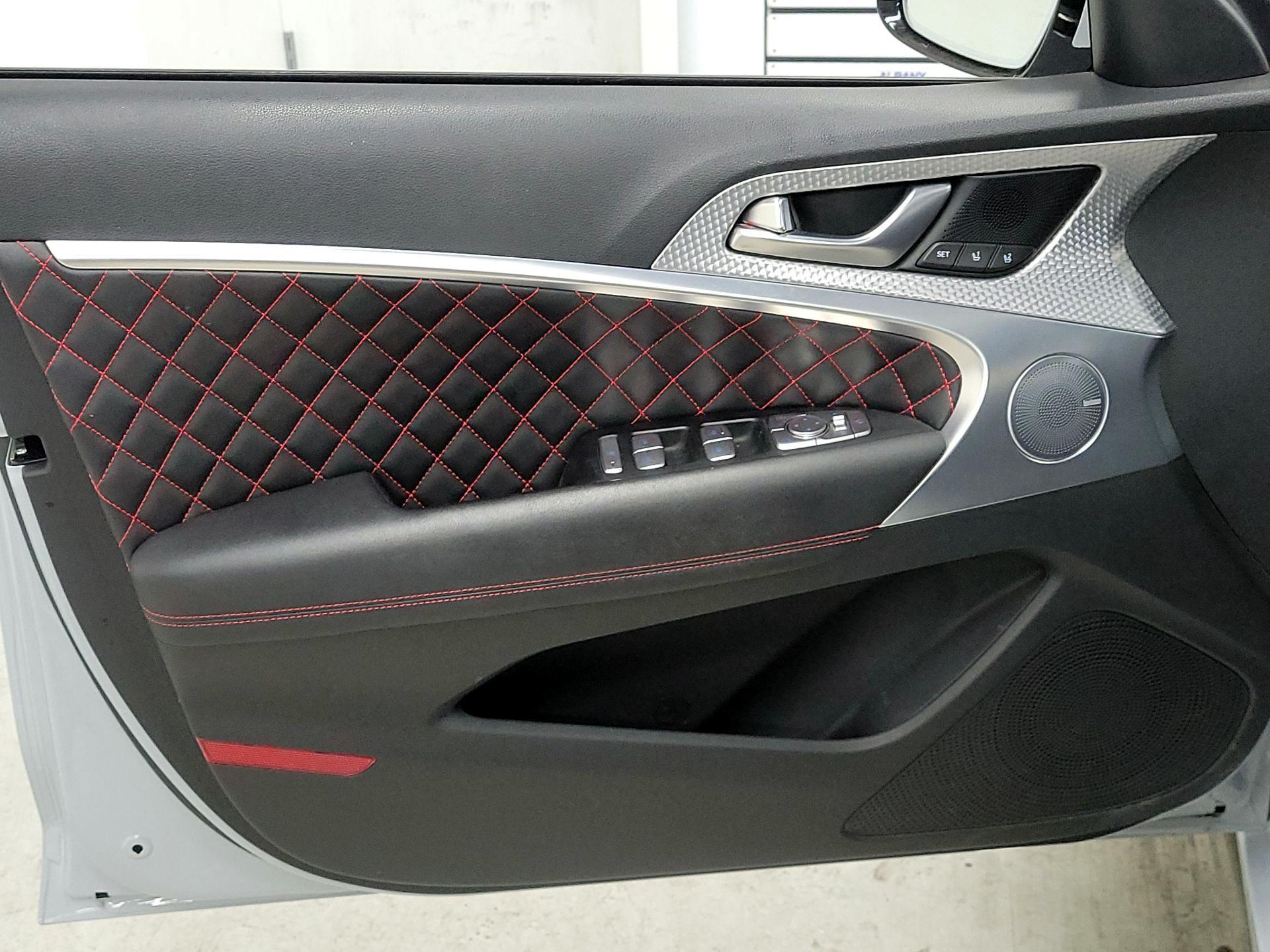 Thumbnail: 2022 Genesis G70 - 12