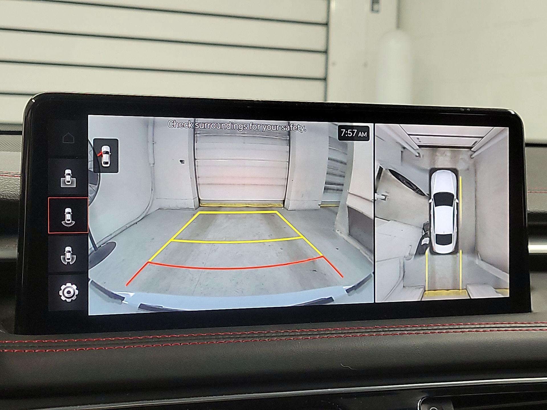 Thumbnail: 2022 Genesis G70 - 14