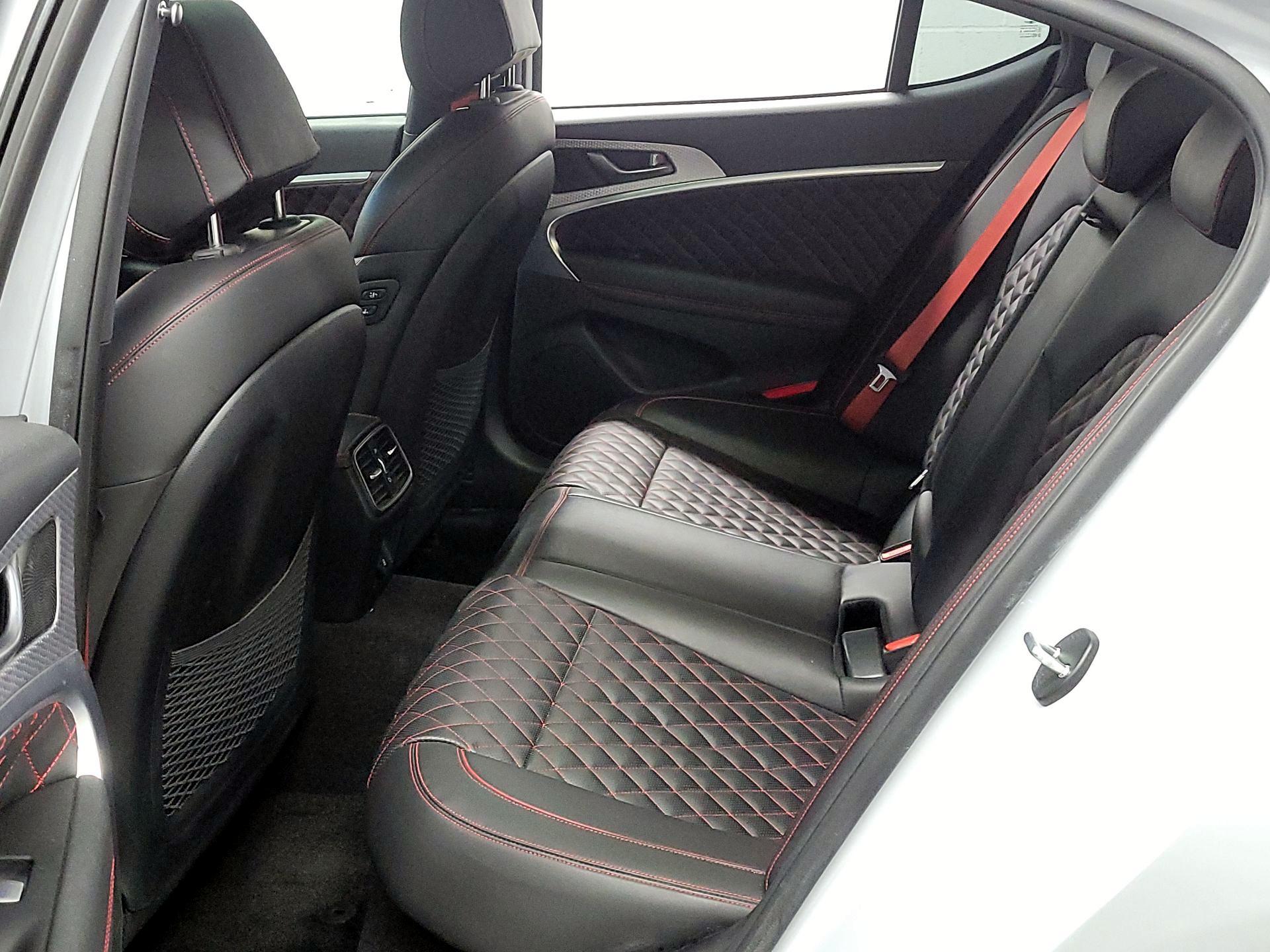 Thumbnail: 2022 Genesis G70 - 20