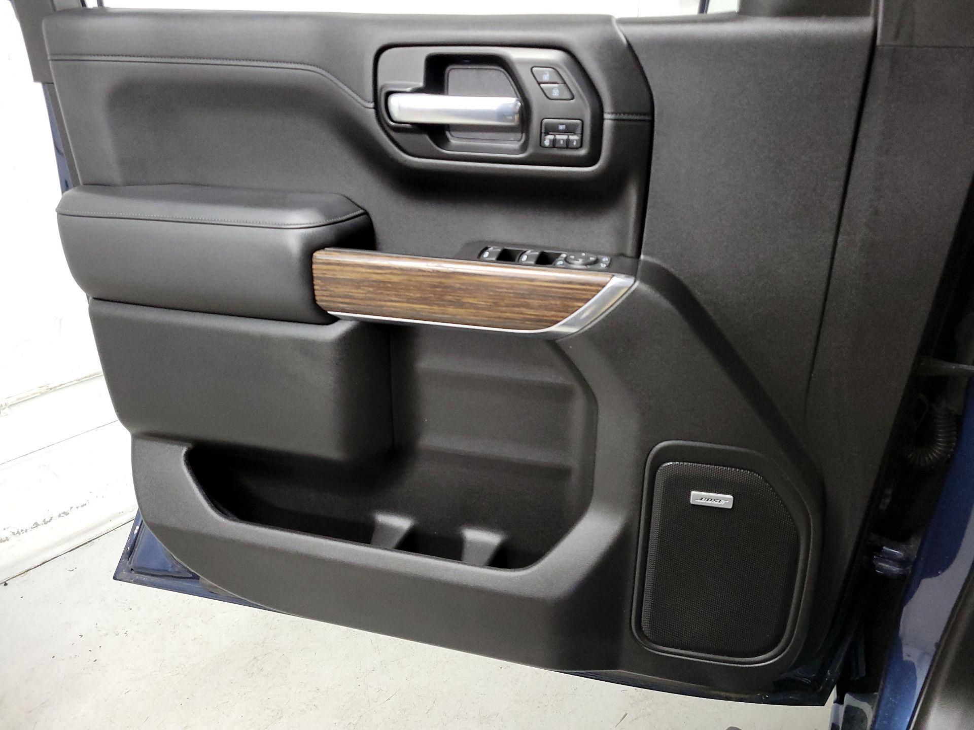 Thumbnail: 2020 Chevrolet Silverado 1500 - 12