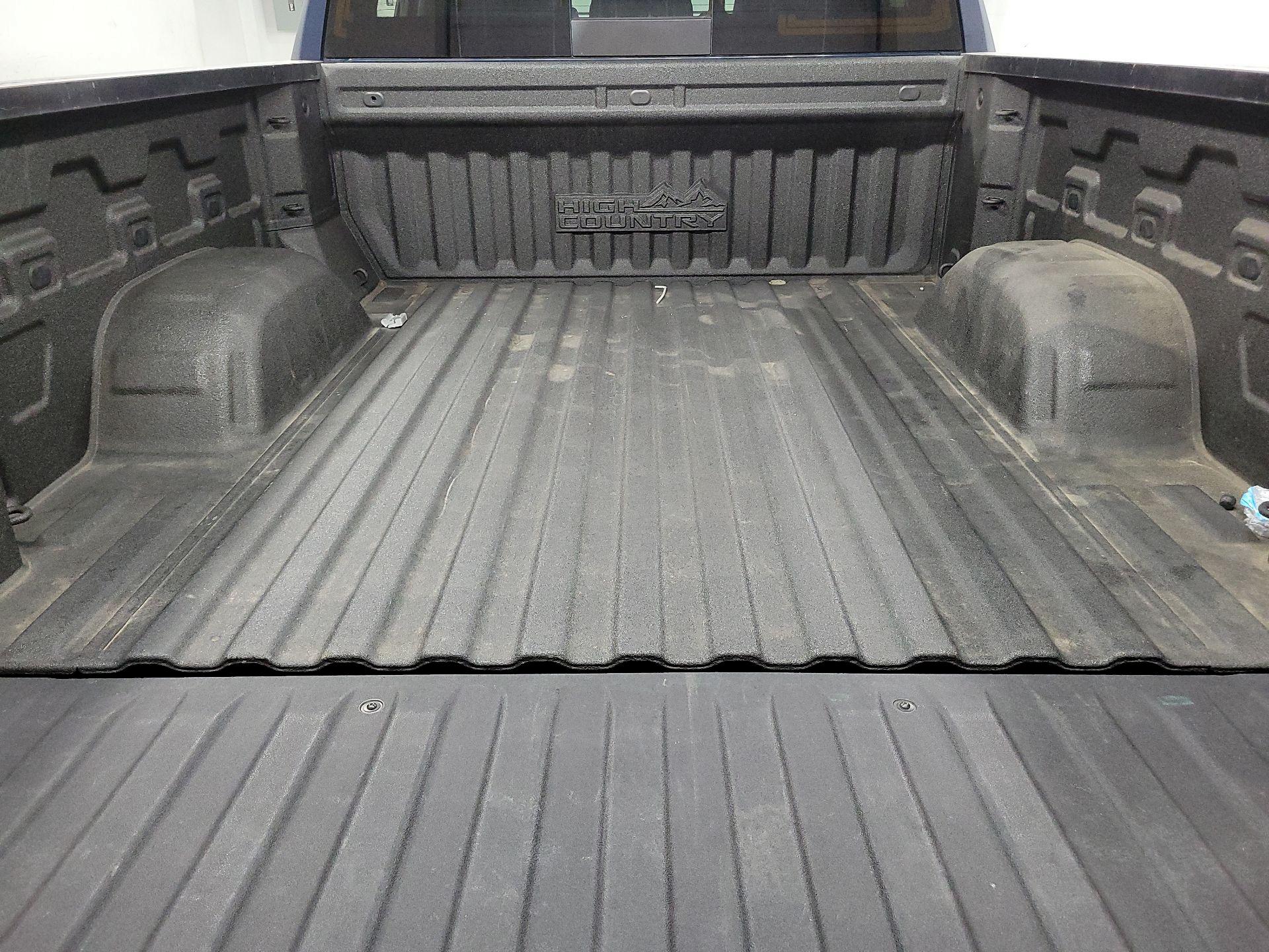 Thumbnail: 2020 Chevrolet Silverado 1500 - 18