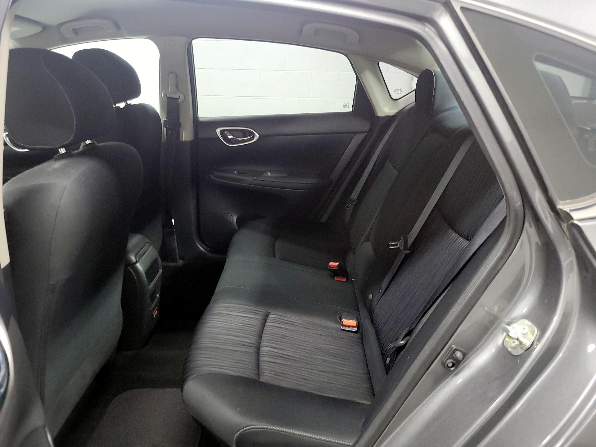 Thumbnail: 2019 Nissan Sentra - 18