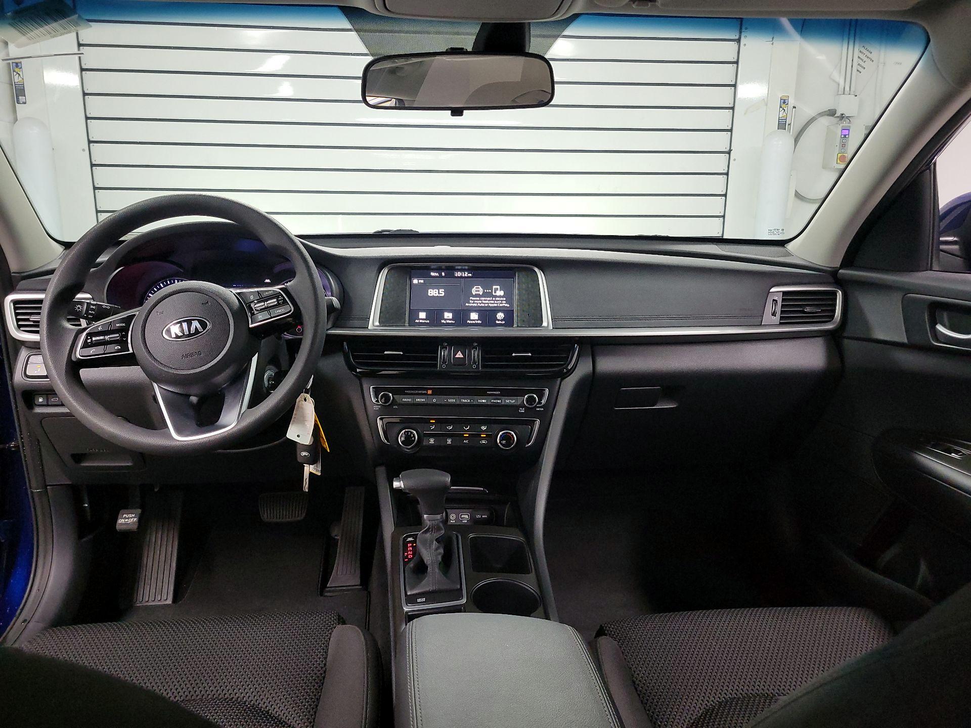 Thumbnail: 2019 Kia Optima - 9