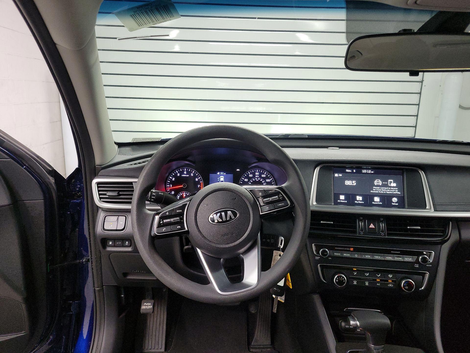 Thumbnail: 2019 Kia Optima - 10