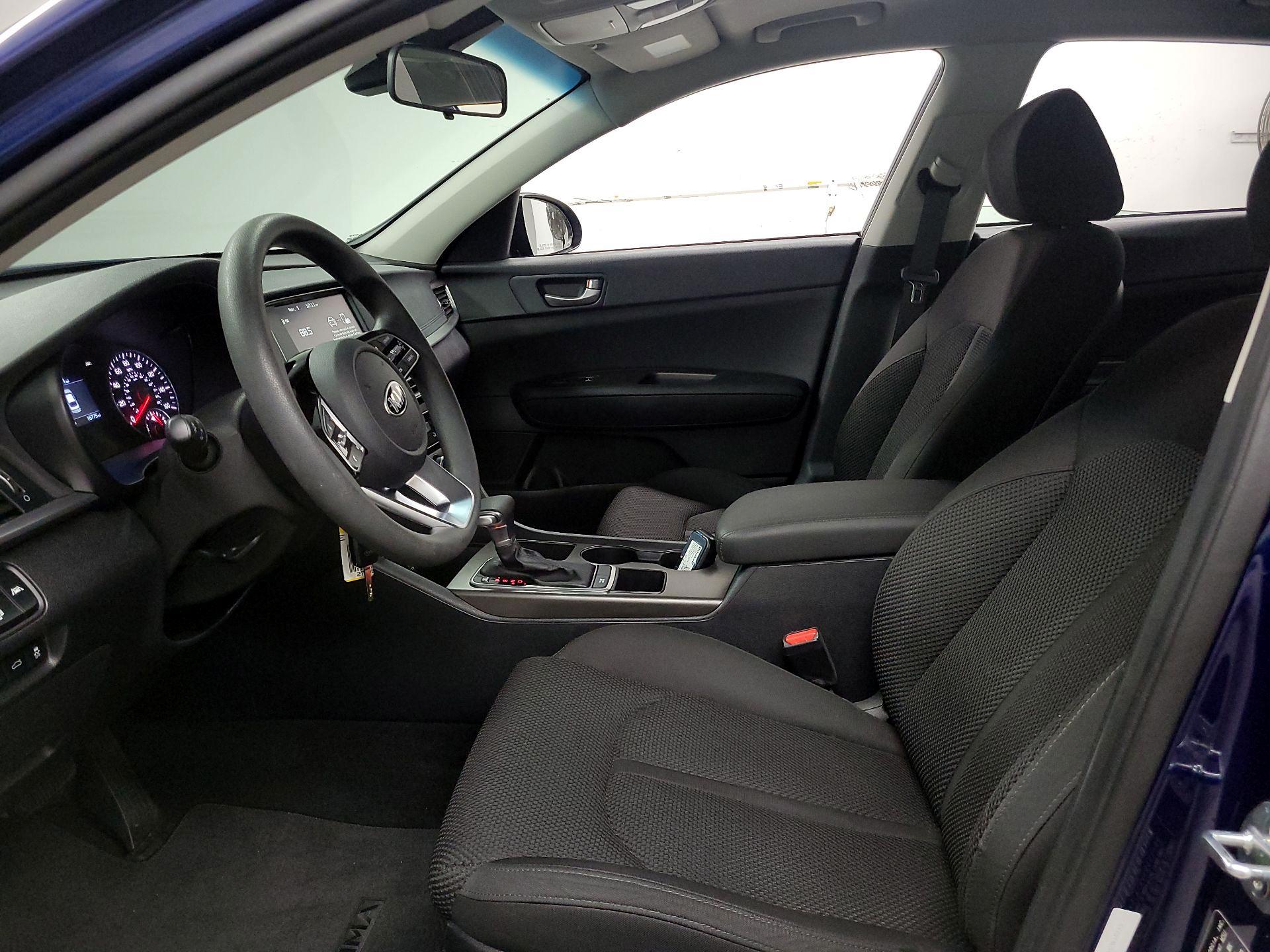 Thumbnail: 2019 Kia Optima - 11