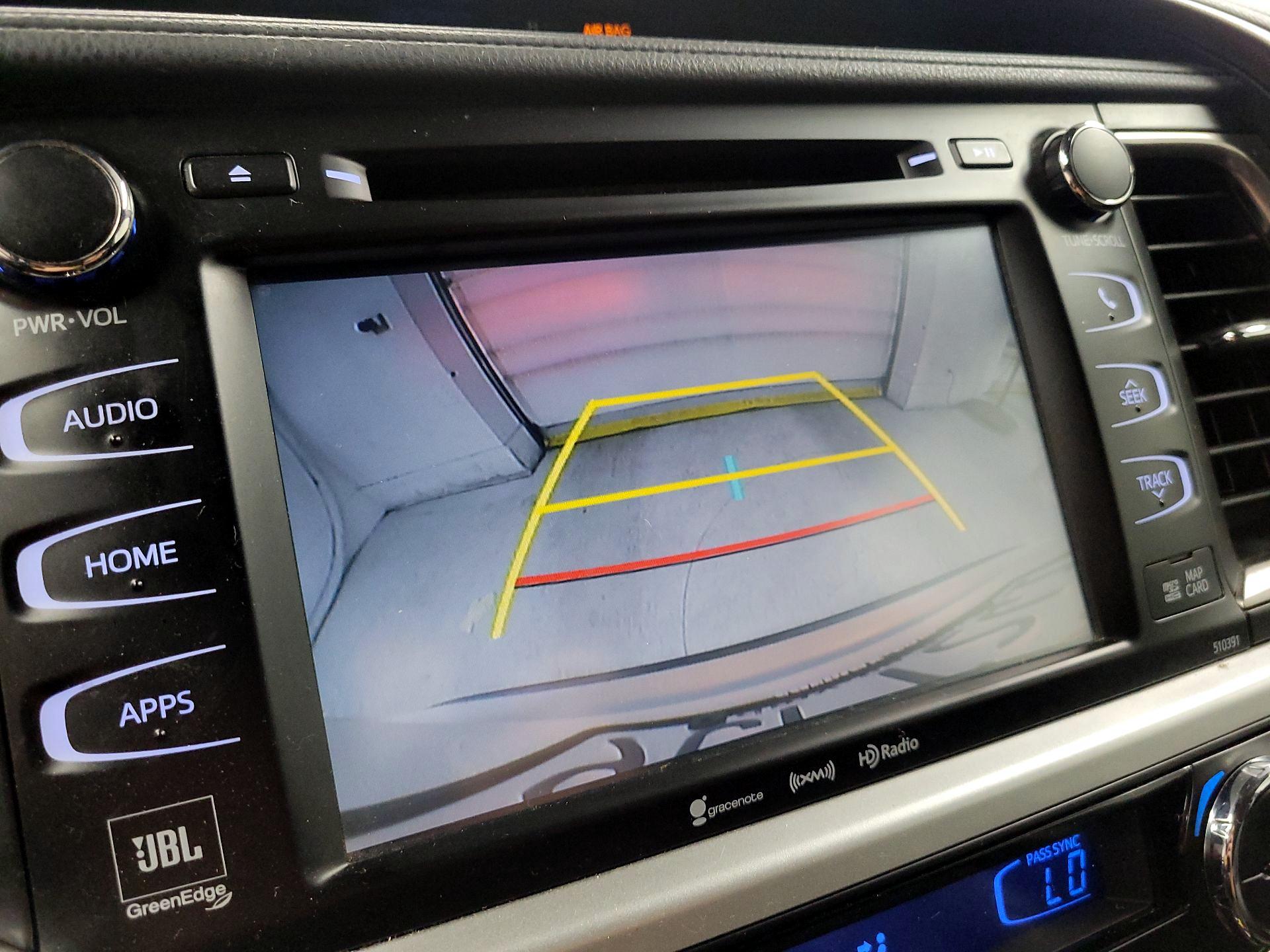 Thumbnail: 2019 Toyota Highlander - 13