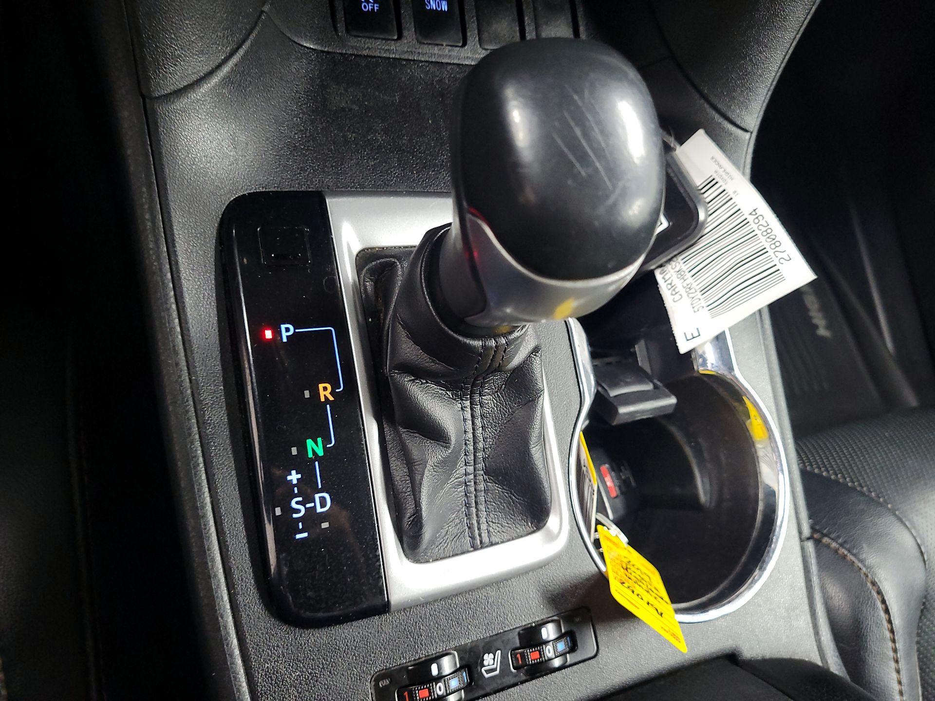 Thumbnail: 2019 Toyota Highlander - 16