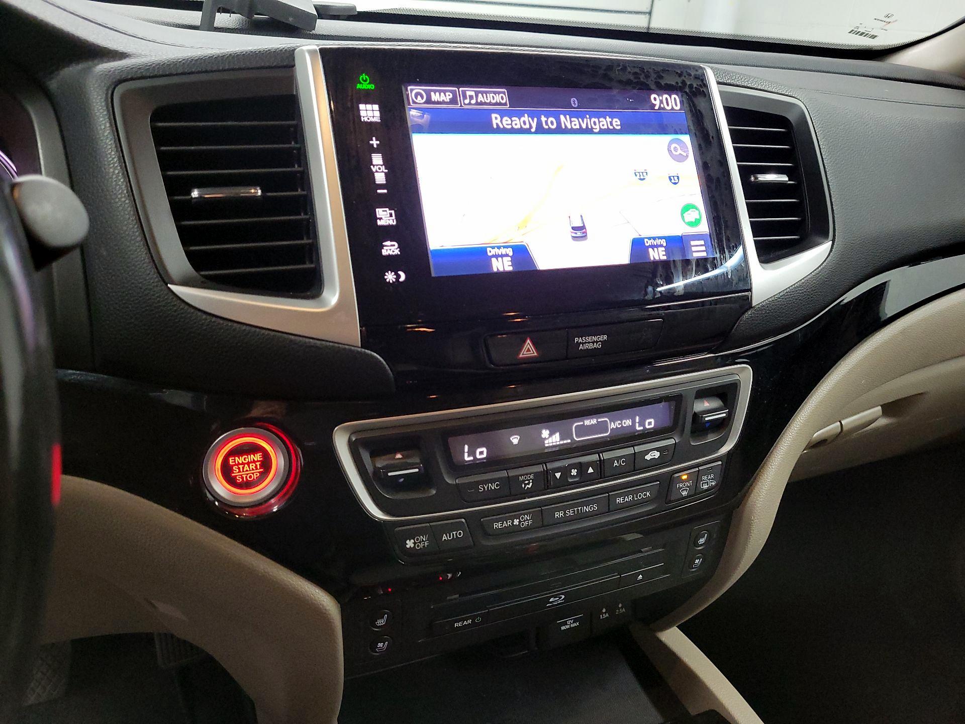 Thumbnail: 2016 Honda Pilot - 15