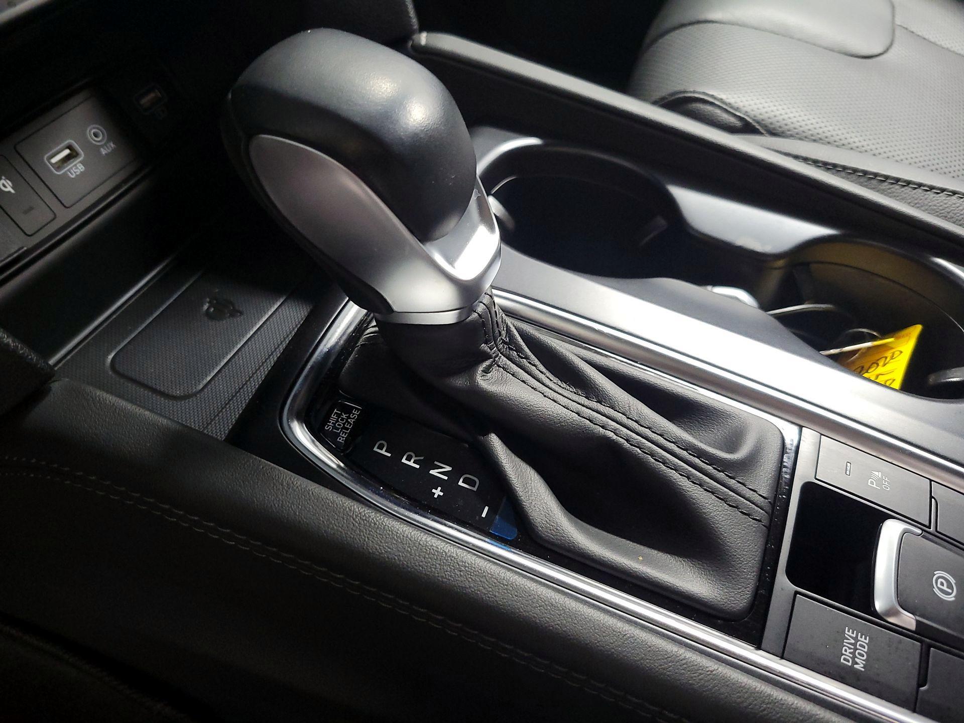 Thumbnail: 2020 Hyundai Santa Fe - 17