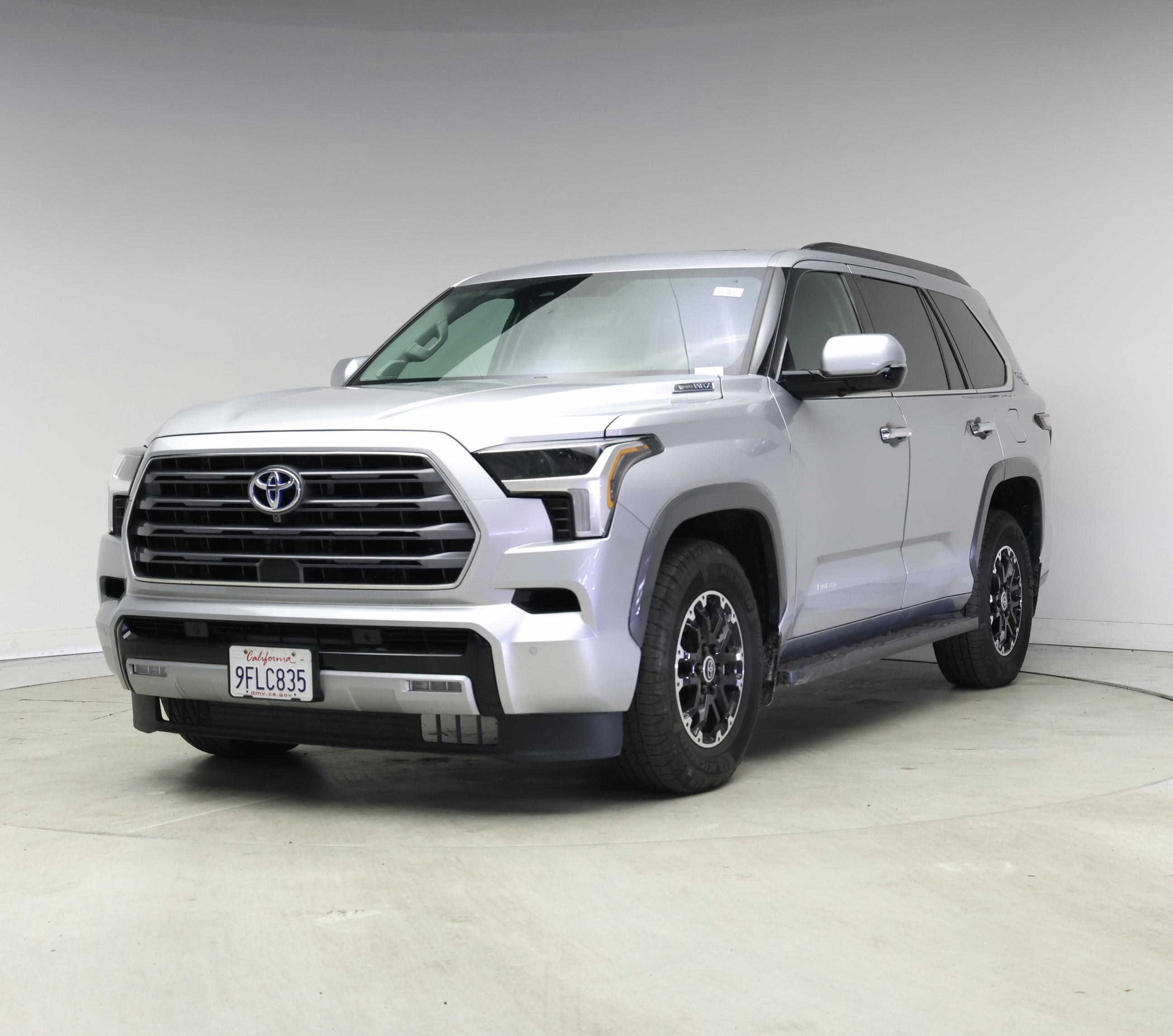 Thumbnail: 2023 Toyota Sequoia - 4