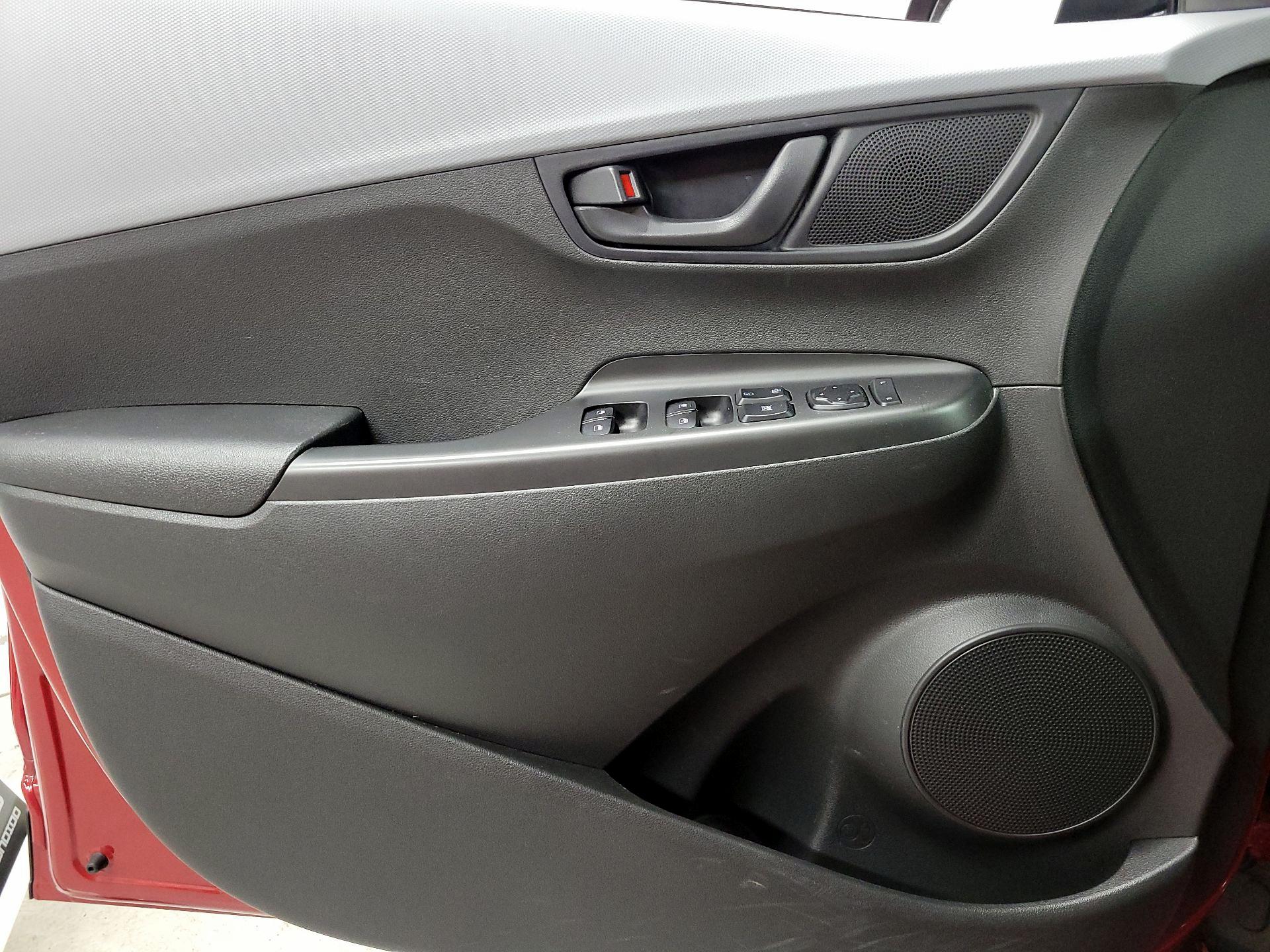 Thumbnail: 2020 Hyundai Kona - 12