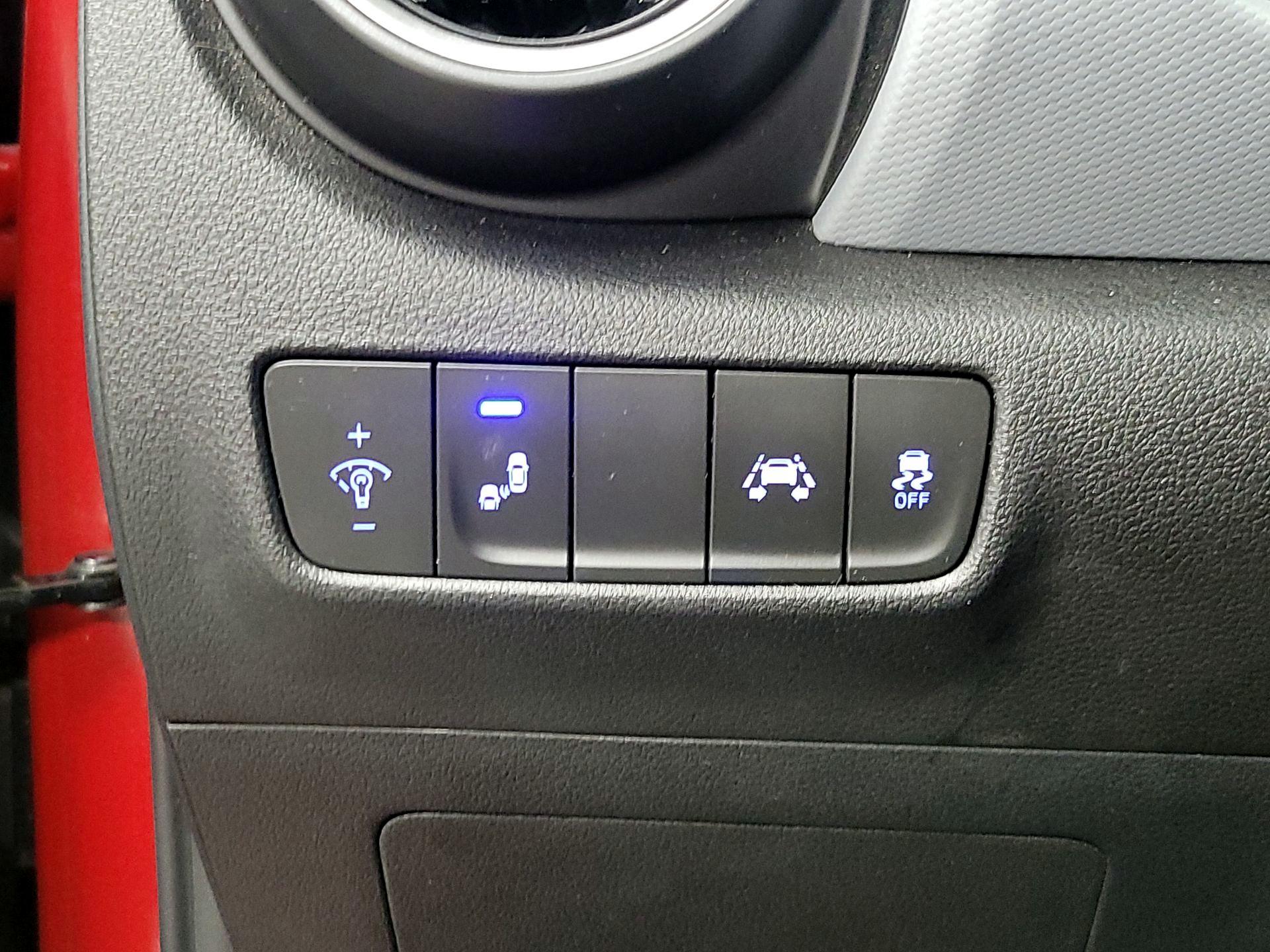 Thumbnail: 2020 Hyundai Kona - 13