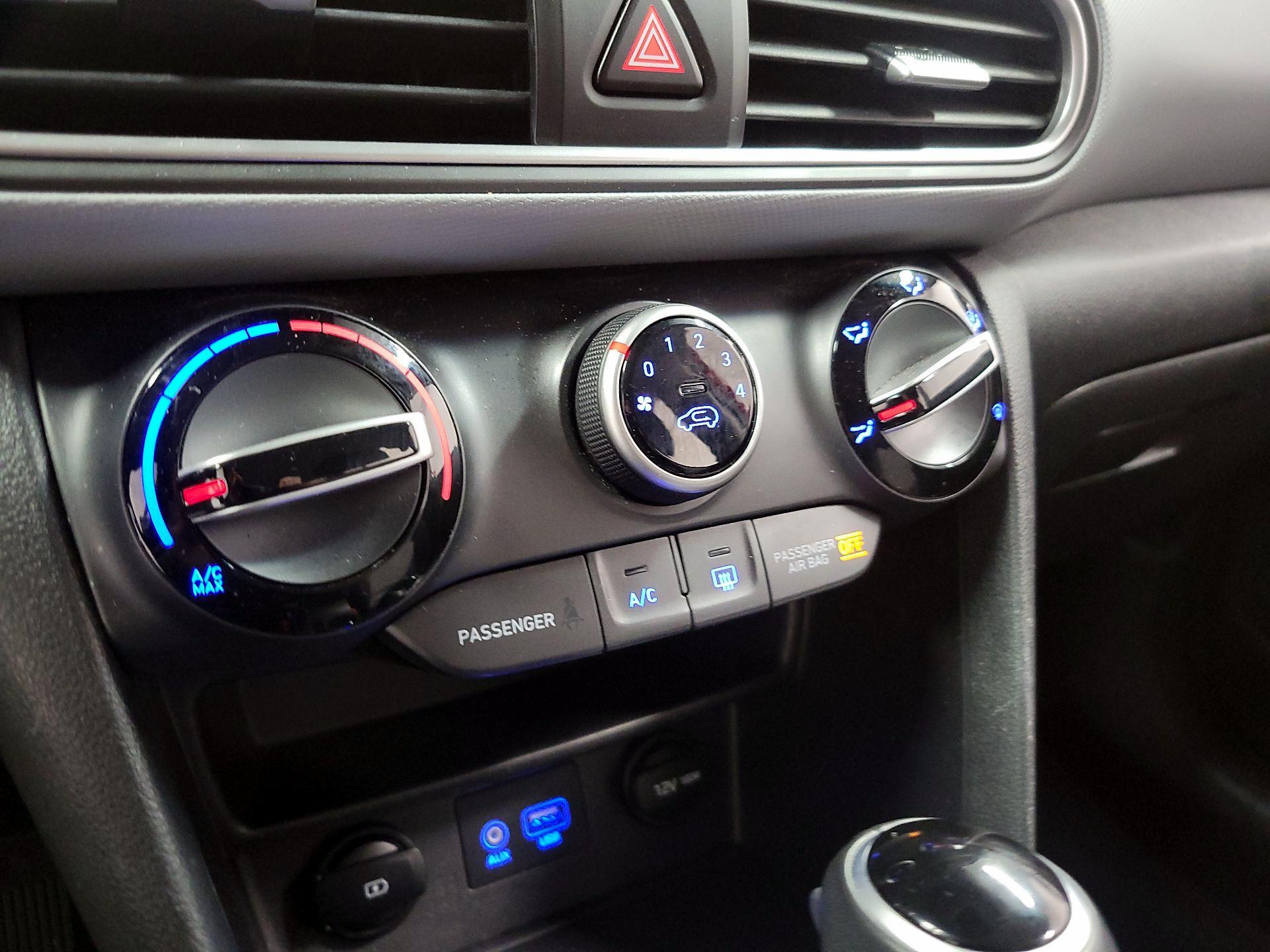 Thumbnail: 2020 Hyundai Kona - 16