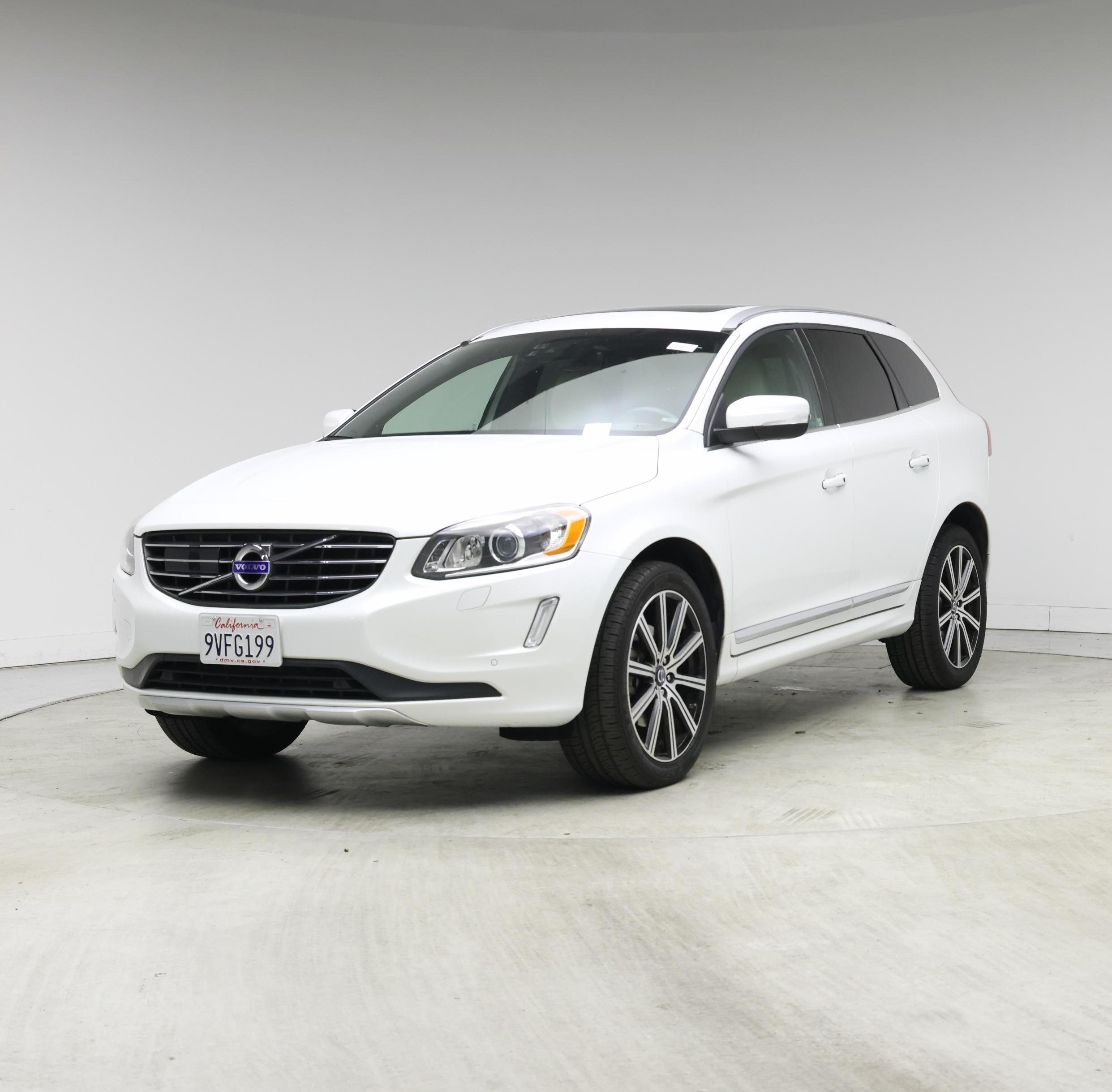 Thumbnail: 2015 Volvo XC60 - 4