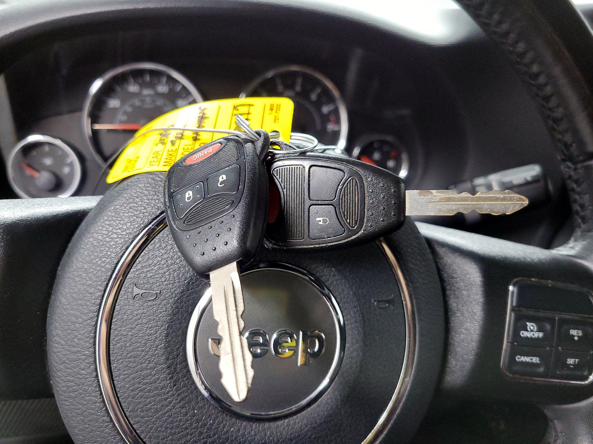 Thumbnail: 2018 Jeep Wrangler - 19