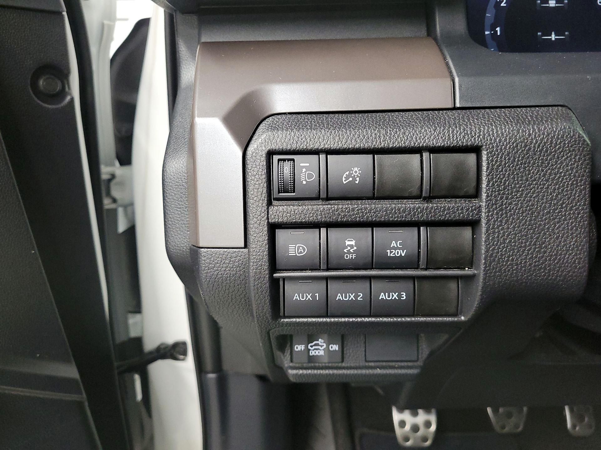 Thumbnail: 2024 Toyota Tacoma - 13