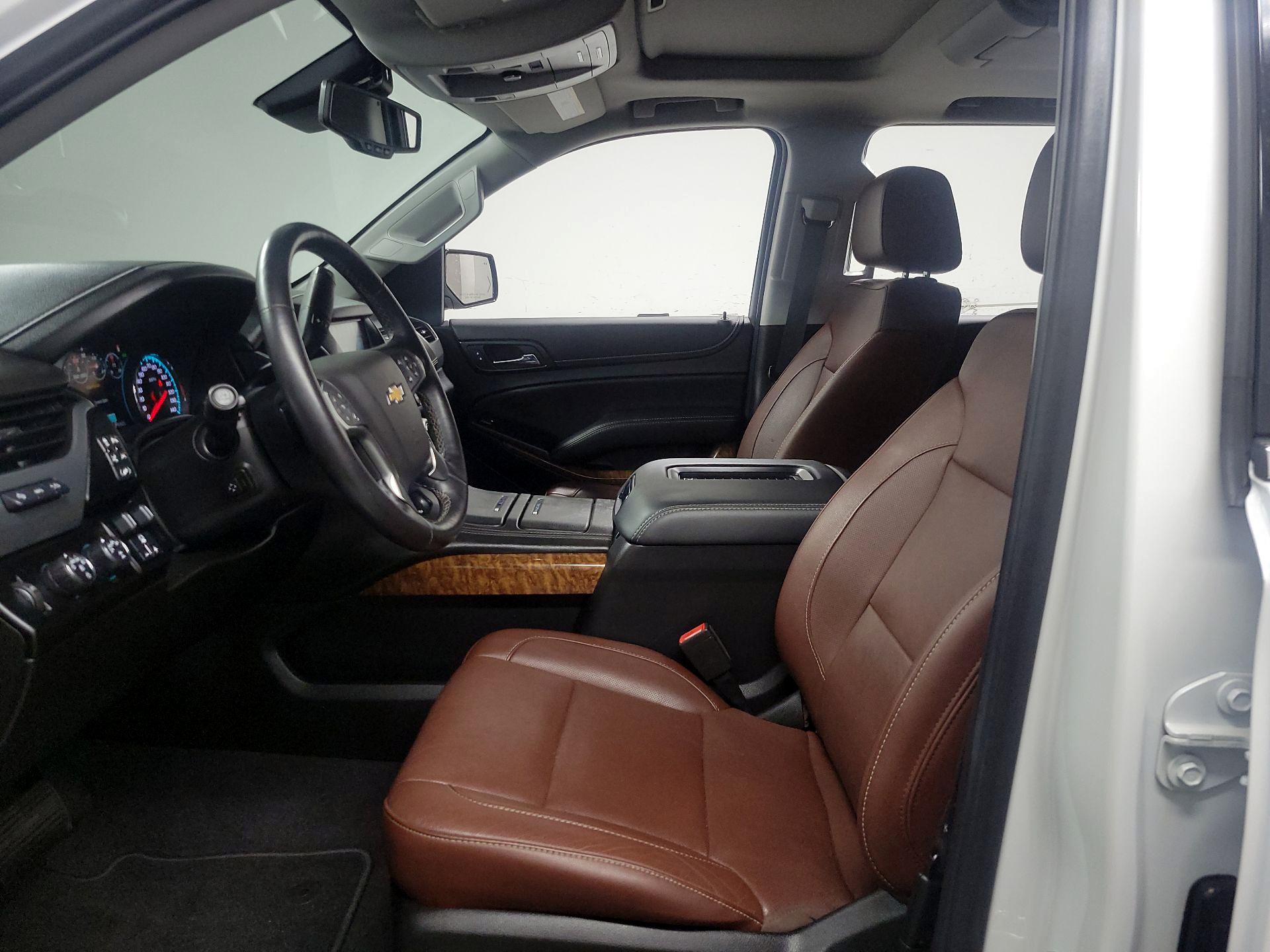 Thumbnail: 2019 Chevrolet Tahoe - 11