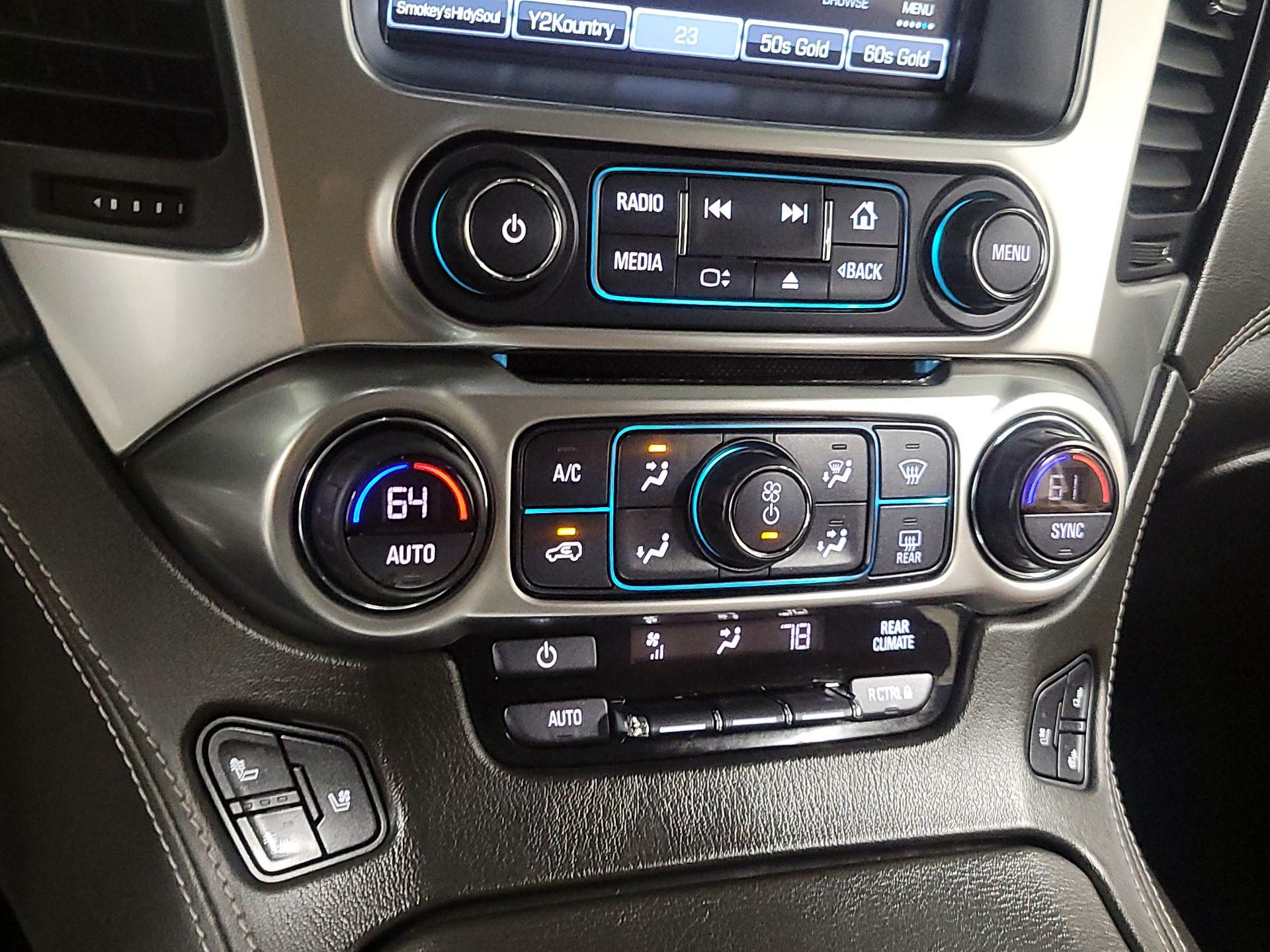 Thumbnail: 2019 Chevrolet Tahoe - 15