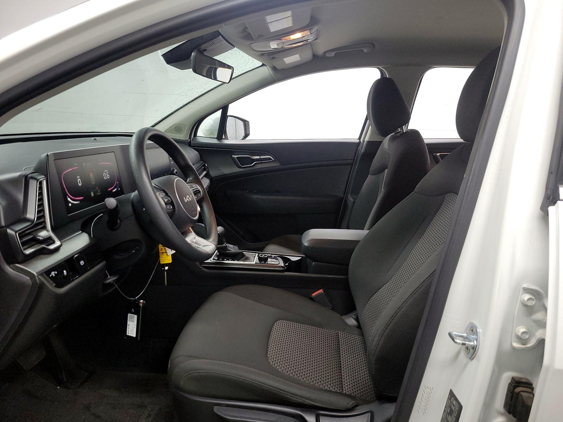 Thumbnail: 2023 Kia Sportage - 11