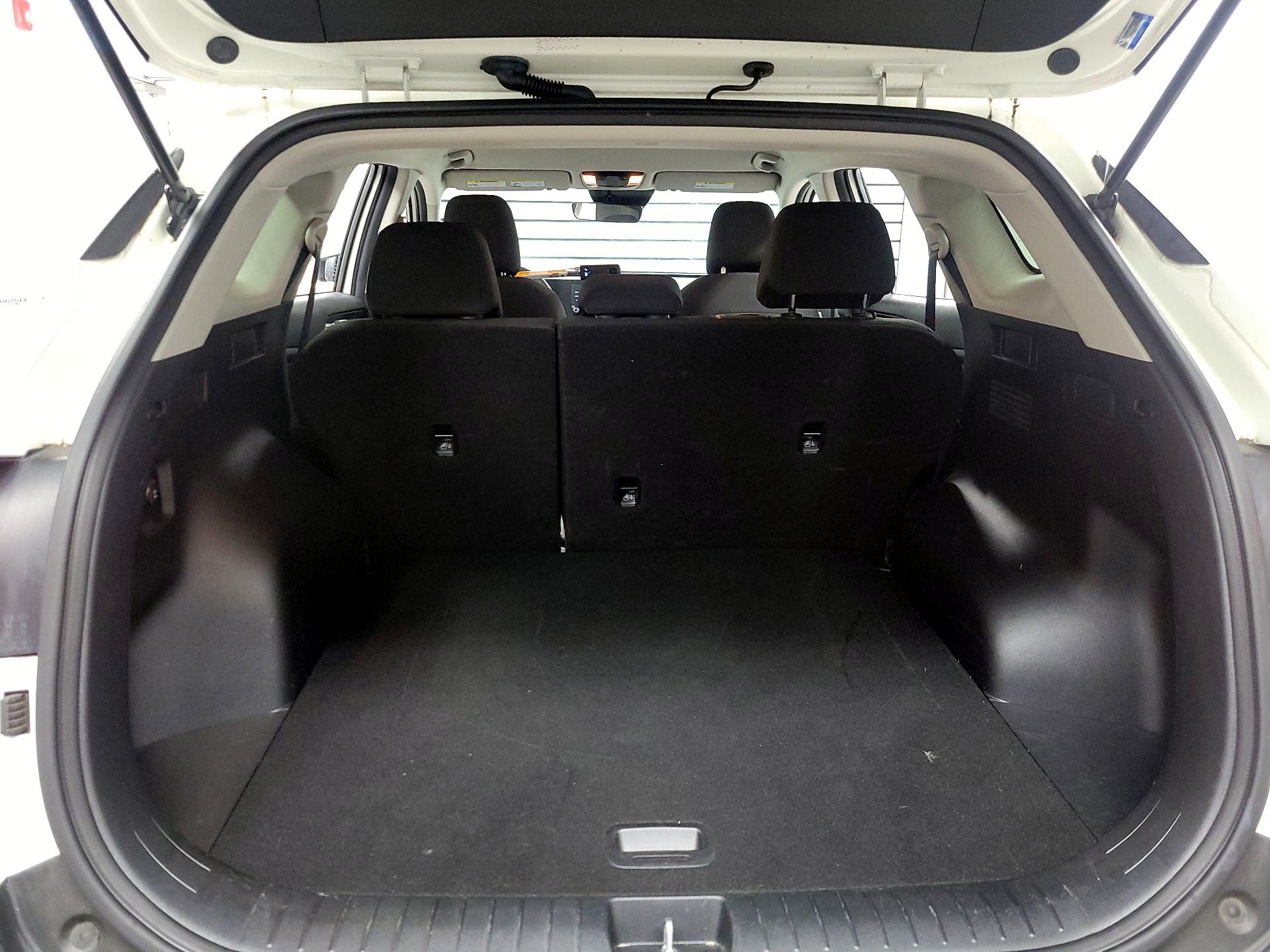 Thumbnail: 2023 Kia Sportage - 18