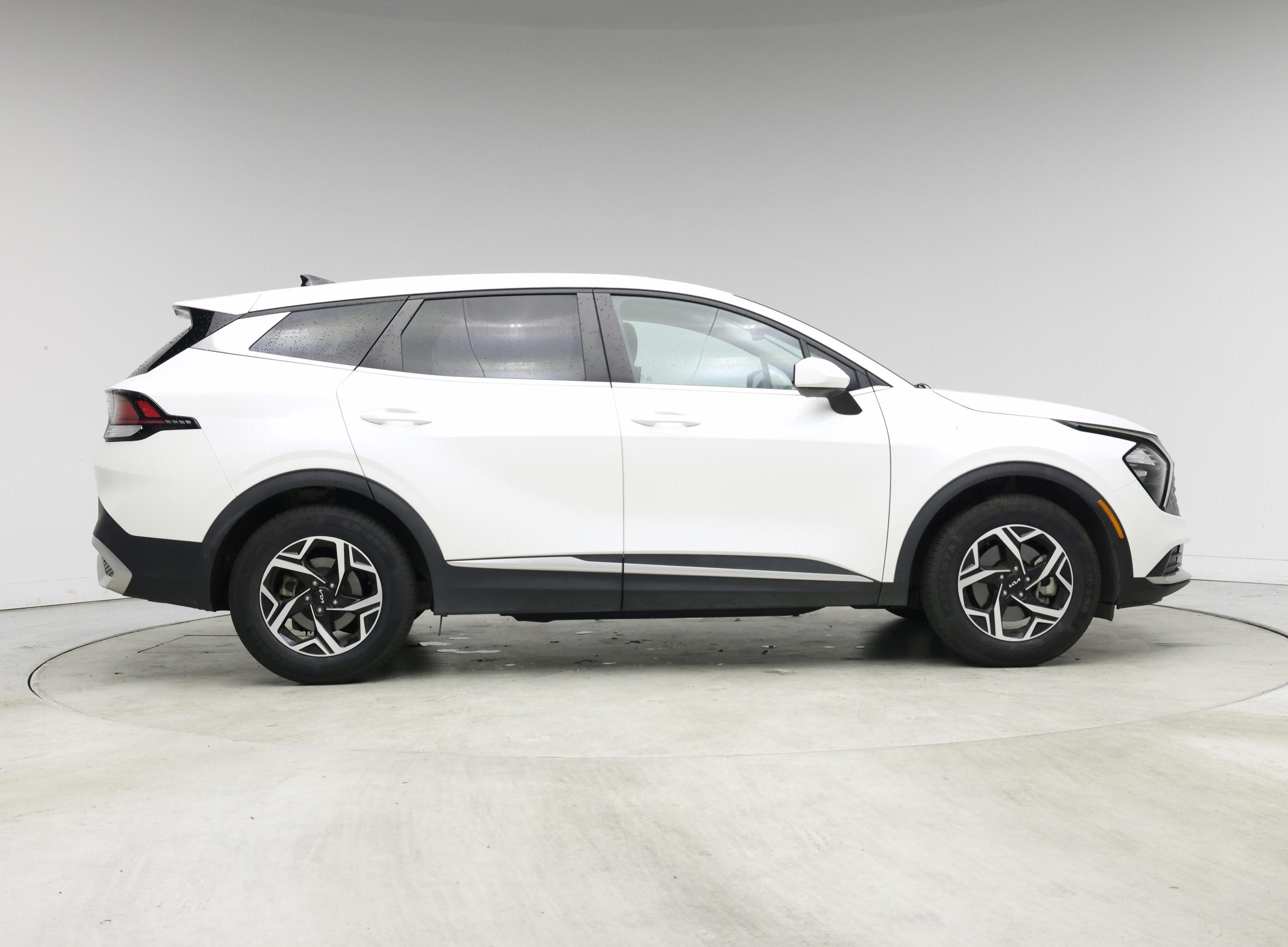 Thumbnail: 2023 Kia Sportage - 7