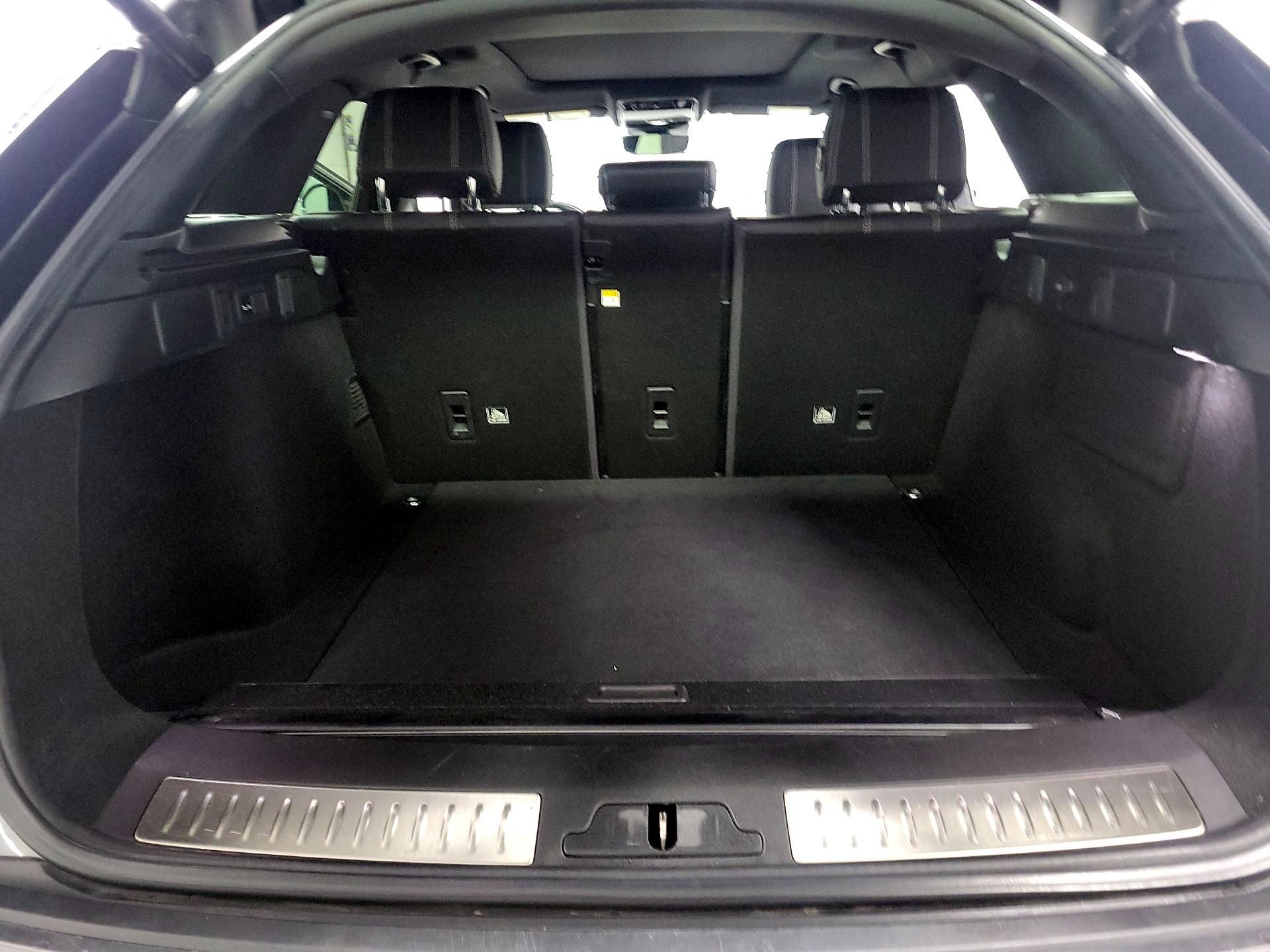 Thumbnail: 2018 Land Rover Range Rover Velar - 18