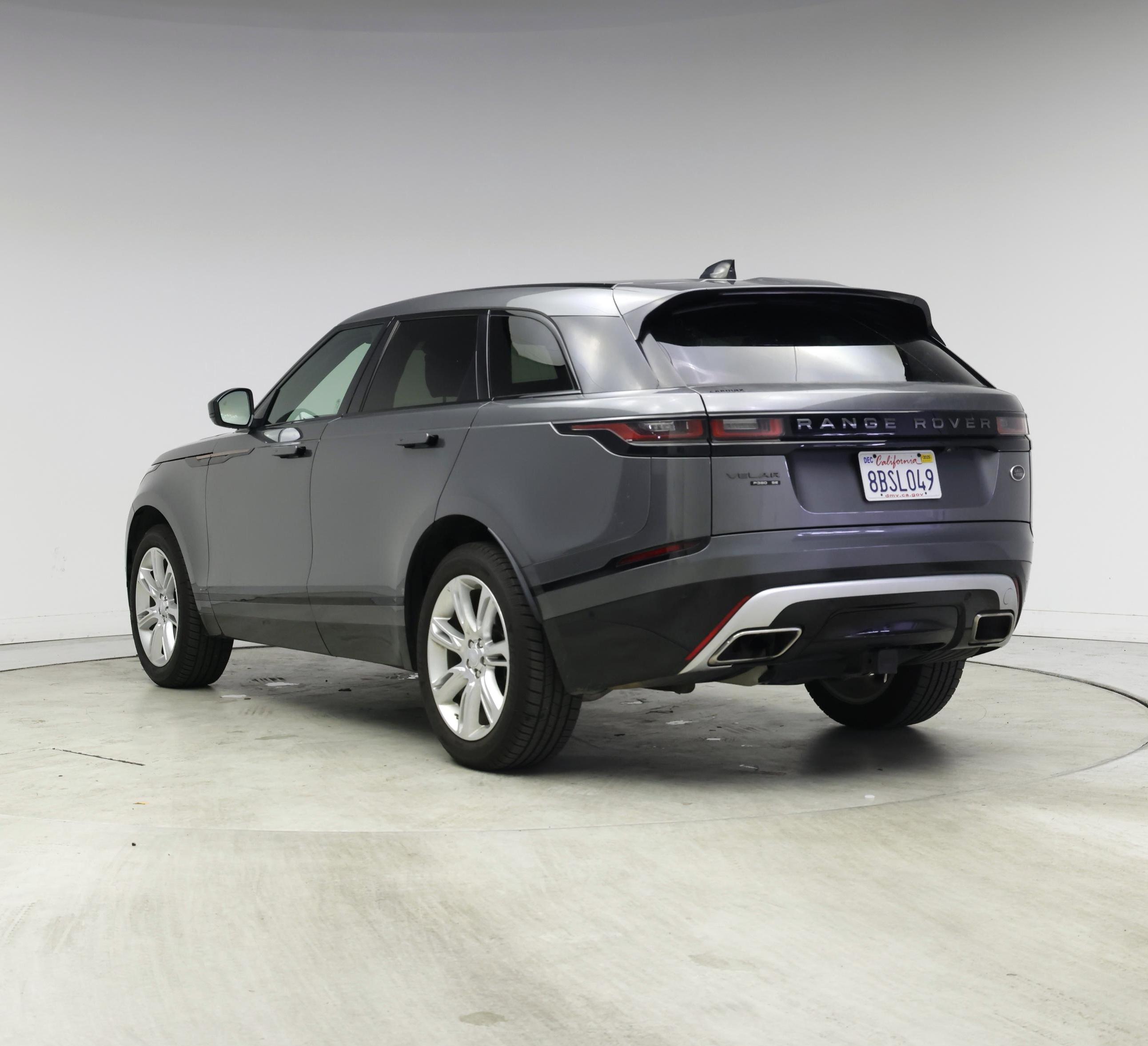 Thumbnail: 2018 Land Rover Range Rover Velar - 2