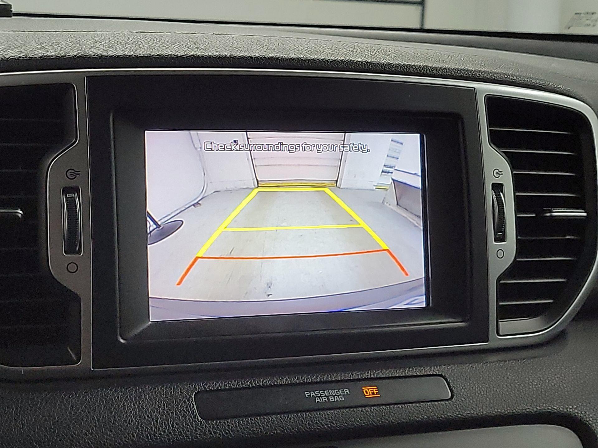 Thumbnail: 2017 Kia Sportage - 14