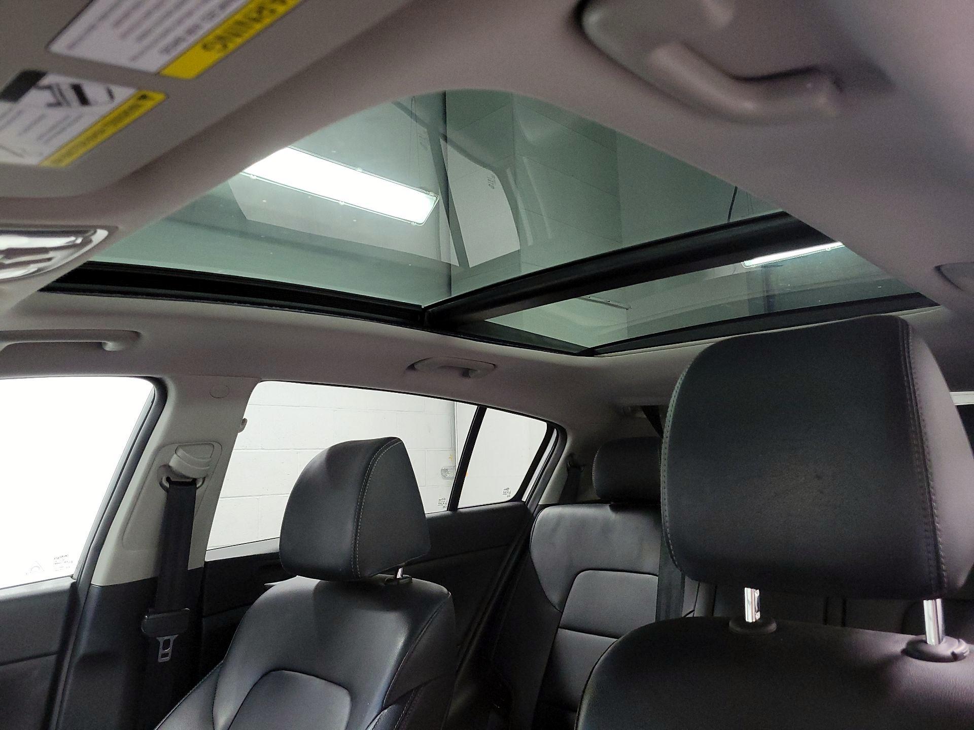 Thumbnail: 2017 Kia Sportage - 19