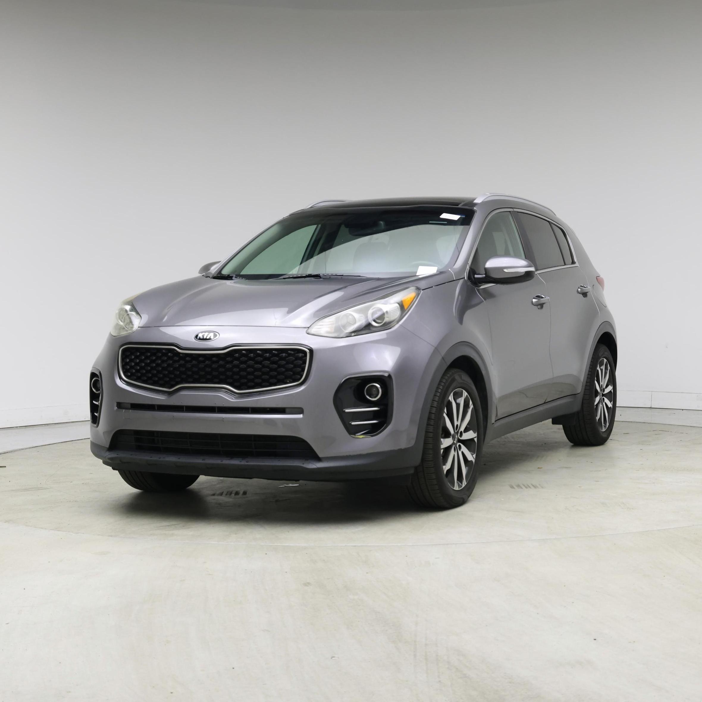 Thumbnail: 2017 Kia Sportage - 4