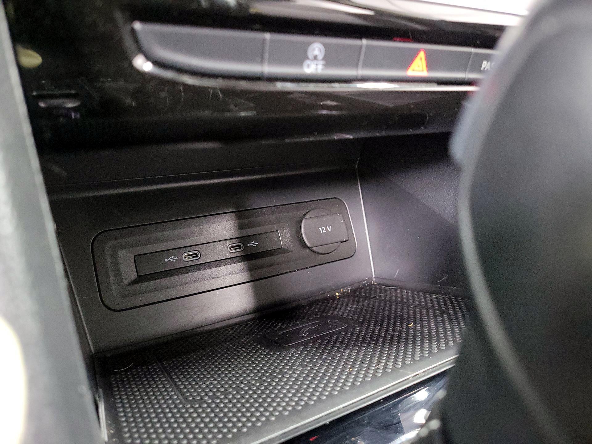 Thumbnail: 2023 Volkswagen Atlas - 18