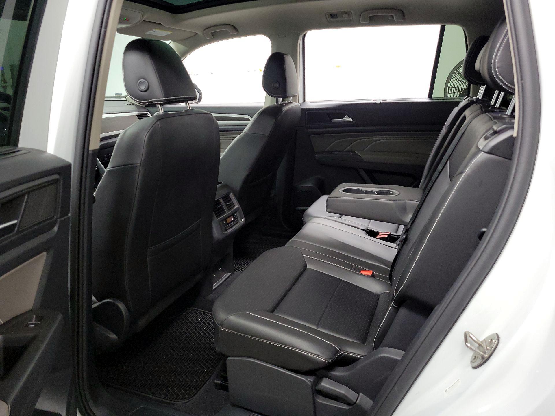 Thumbnail: 2023 Volkswagen Atlas - 20