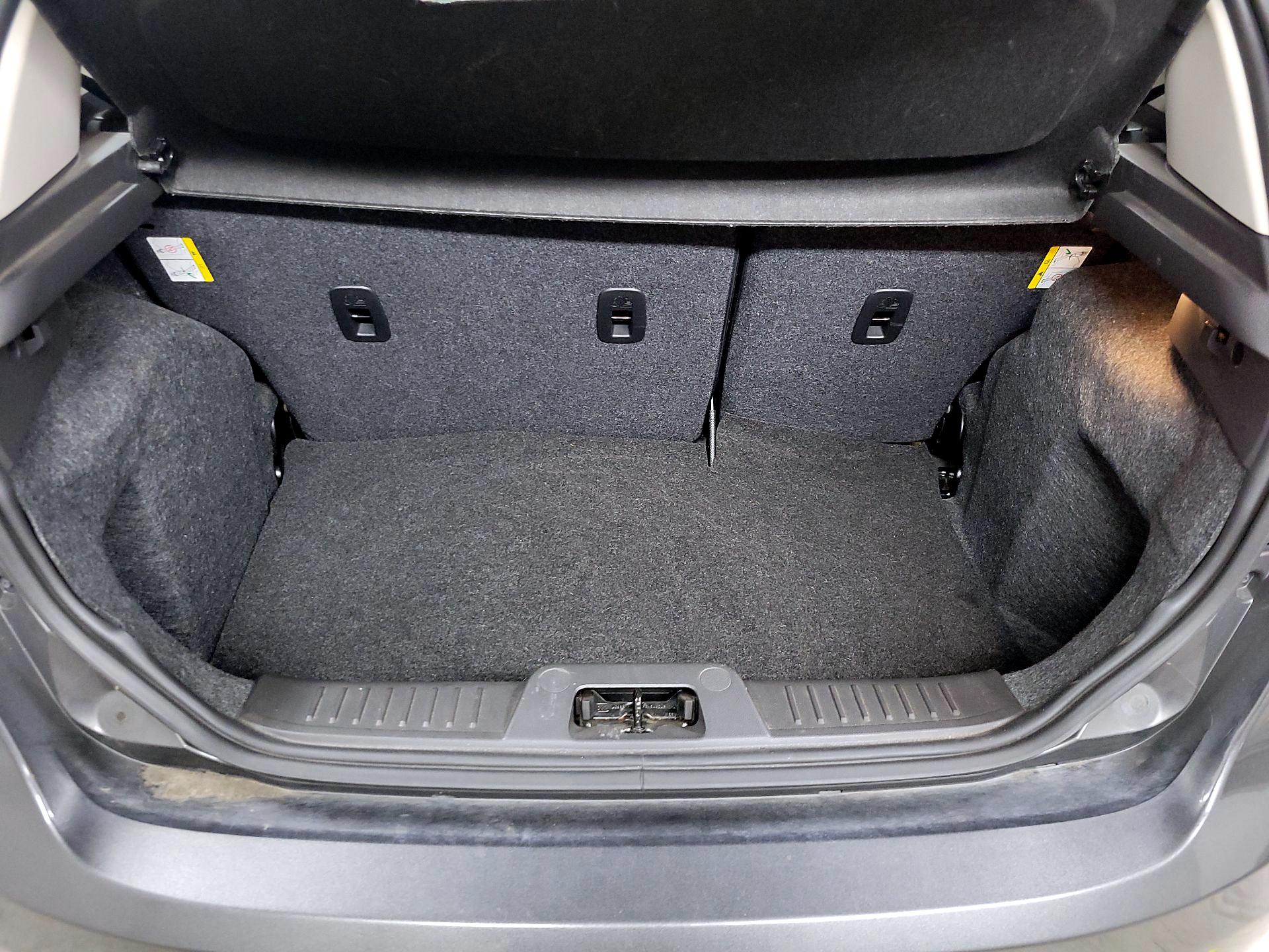 Thumbnail: 2017 Ford Fiesta - 18