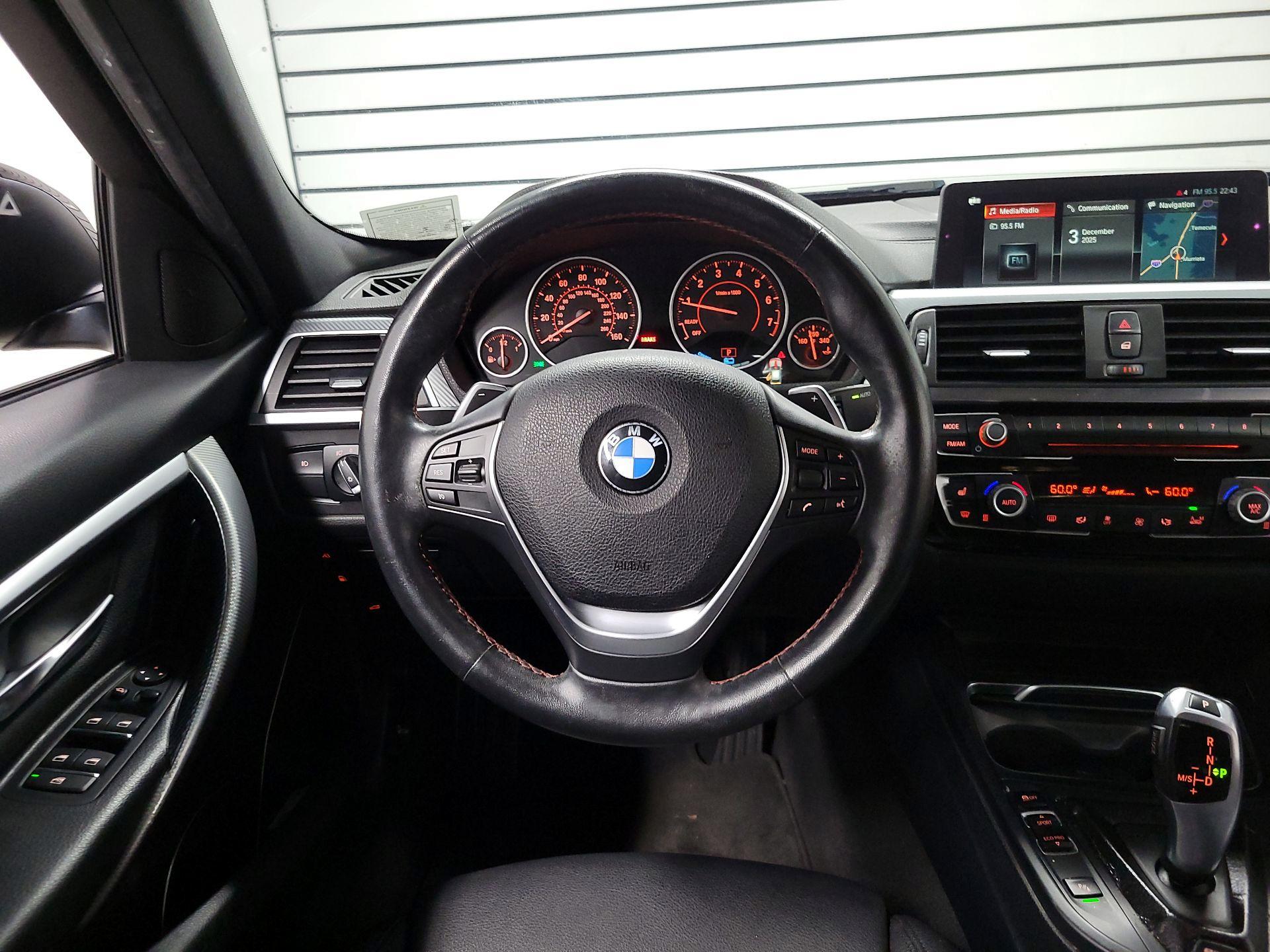 Thumbnail: 2018 BMW 3 Series - 10