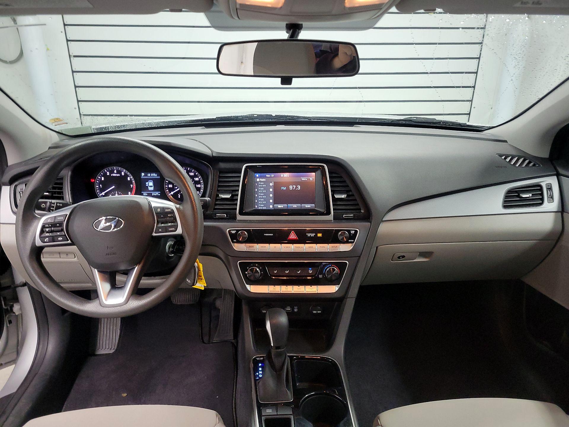 Thumbnail: 2019 Hyundai Sonata - 9