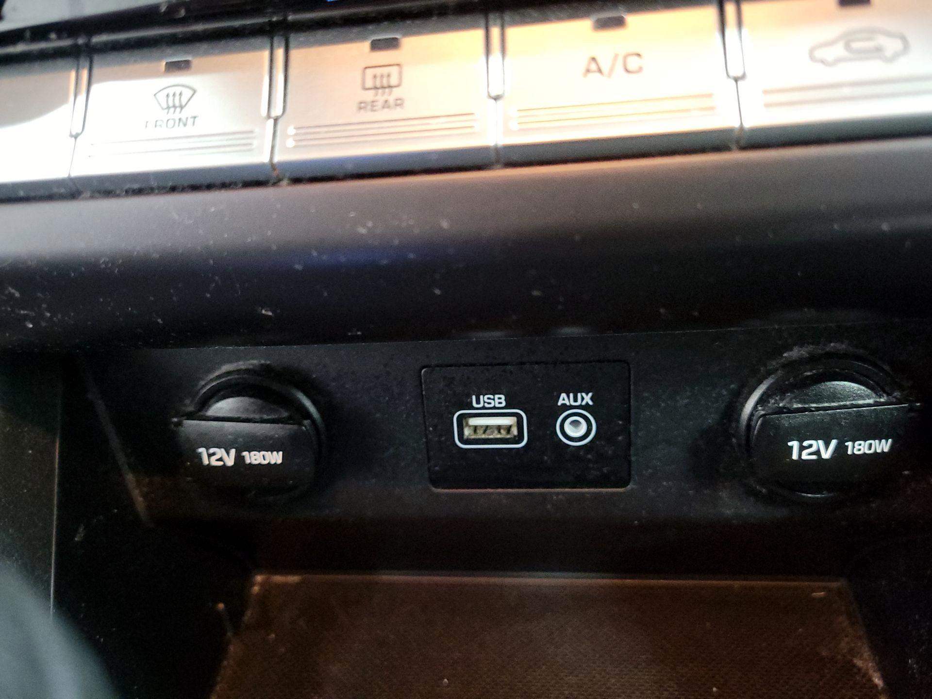 Thumbnail: 2019 Hyundai Sonata - 18