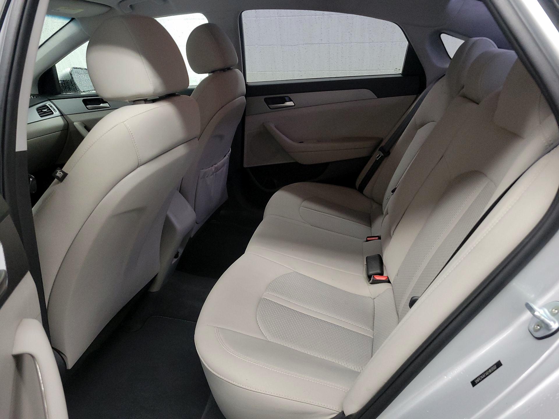 Thumbnail: 2019 Hyundai Sonata - 19