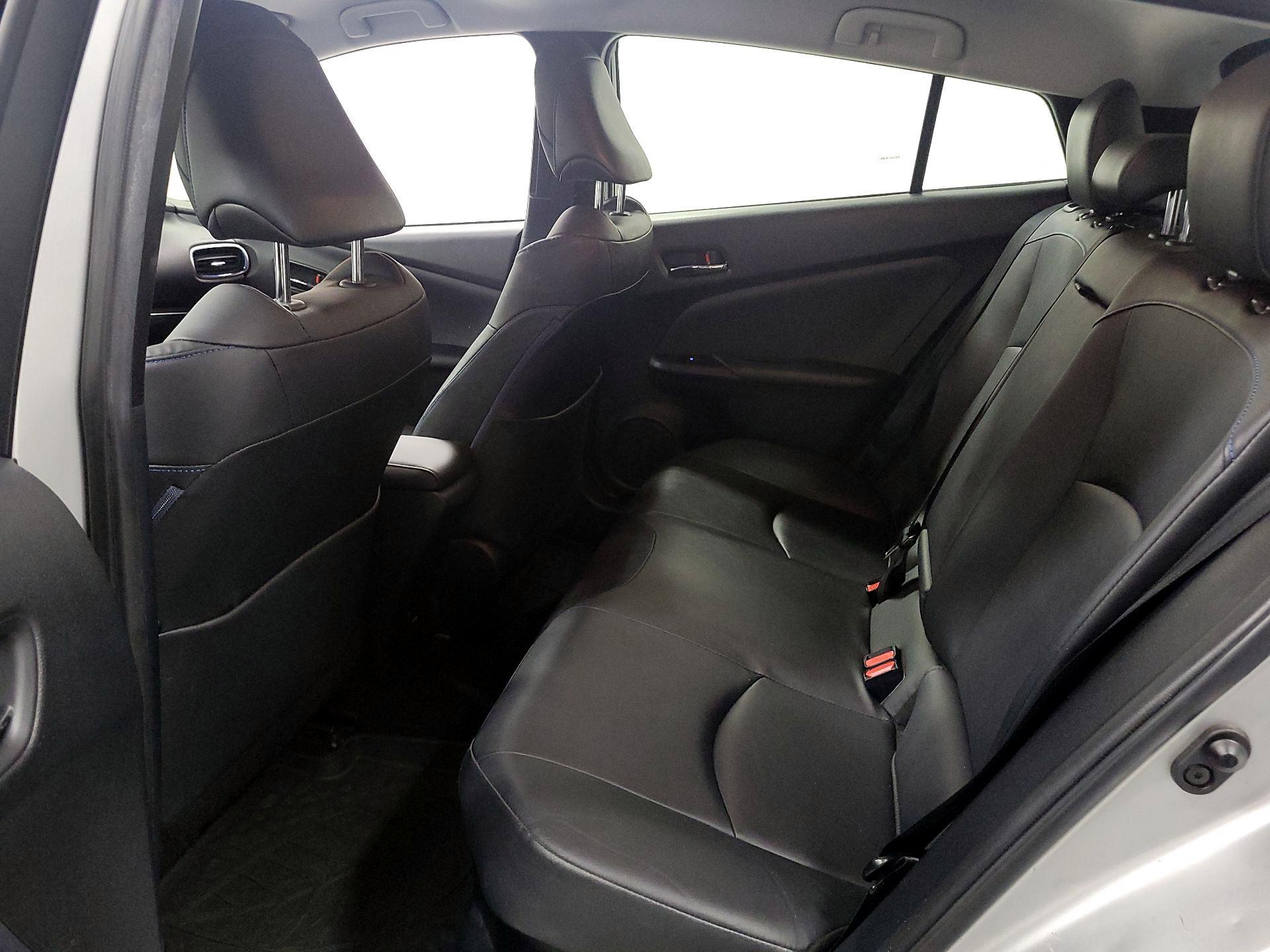 Thumbnail: 2018 Toyota Prius - 17