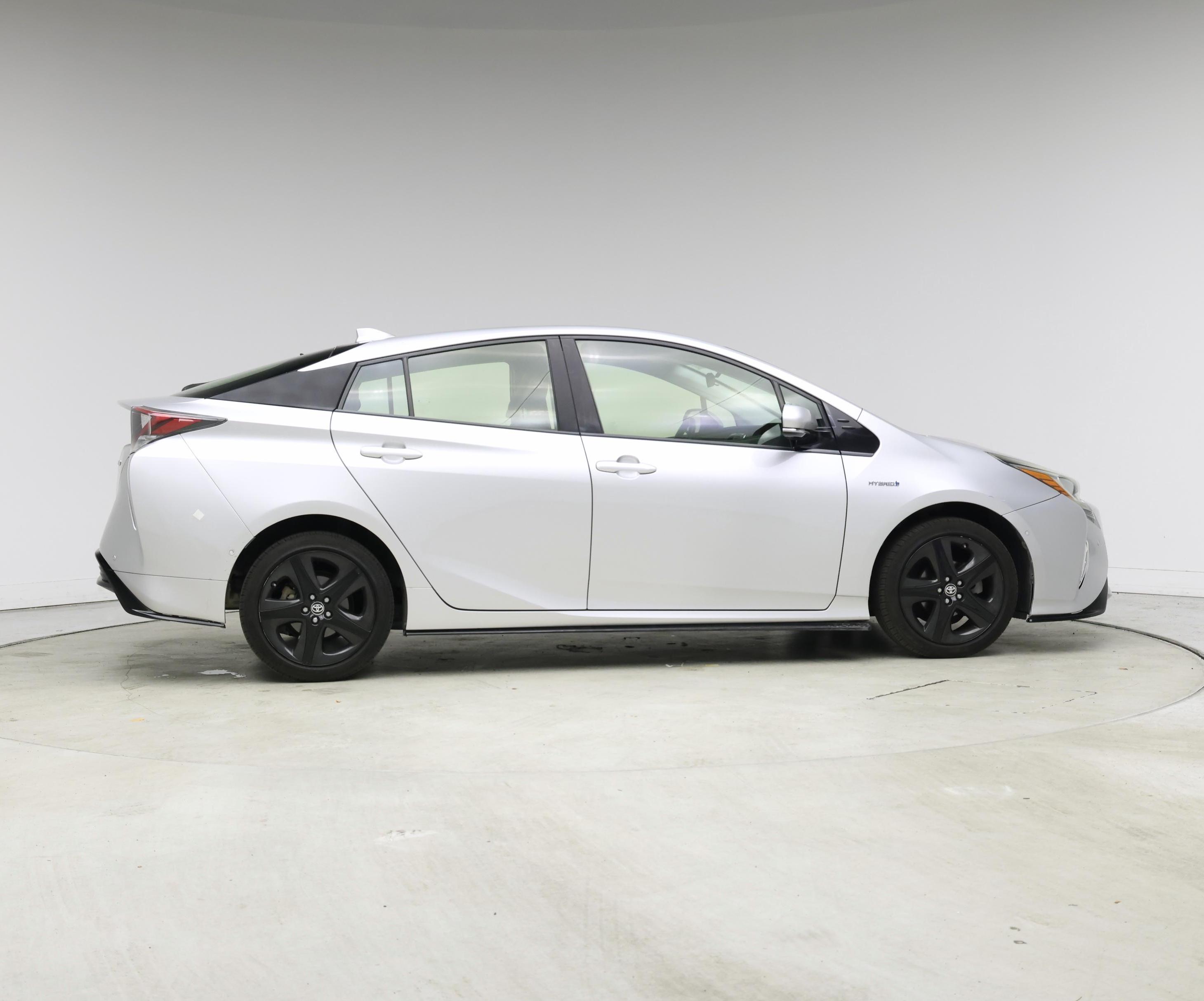 Thumbnail: 2018 Toyota Prius - 7