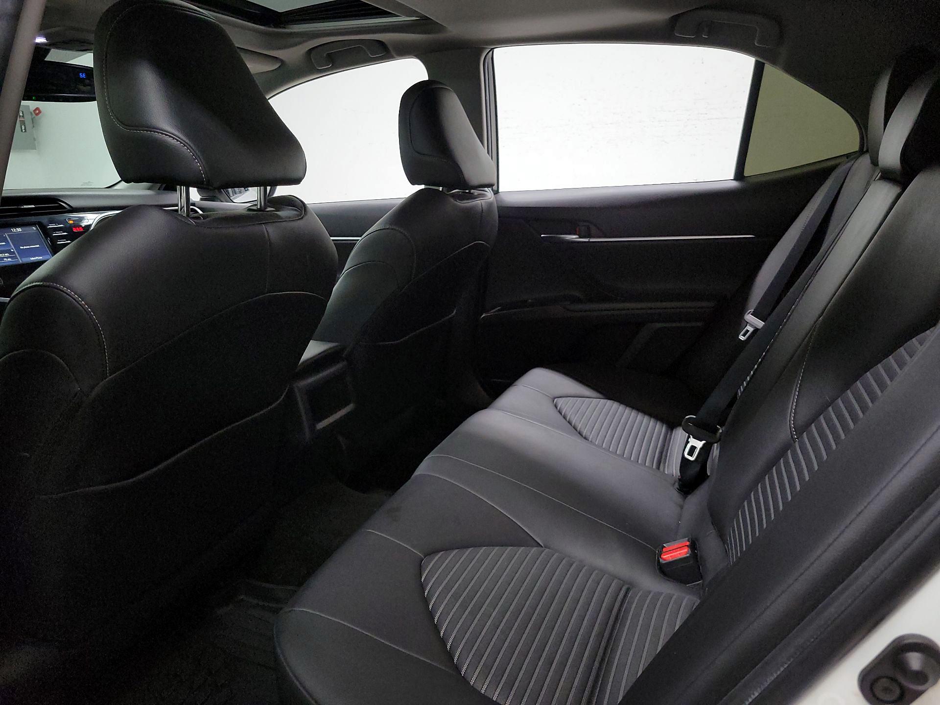 Thumbnail: 2018 Toyota Camry - 19