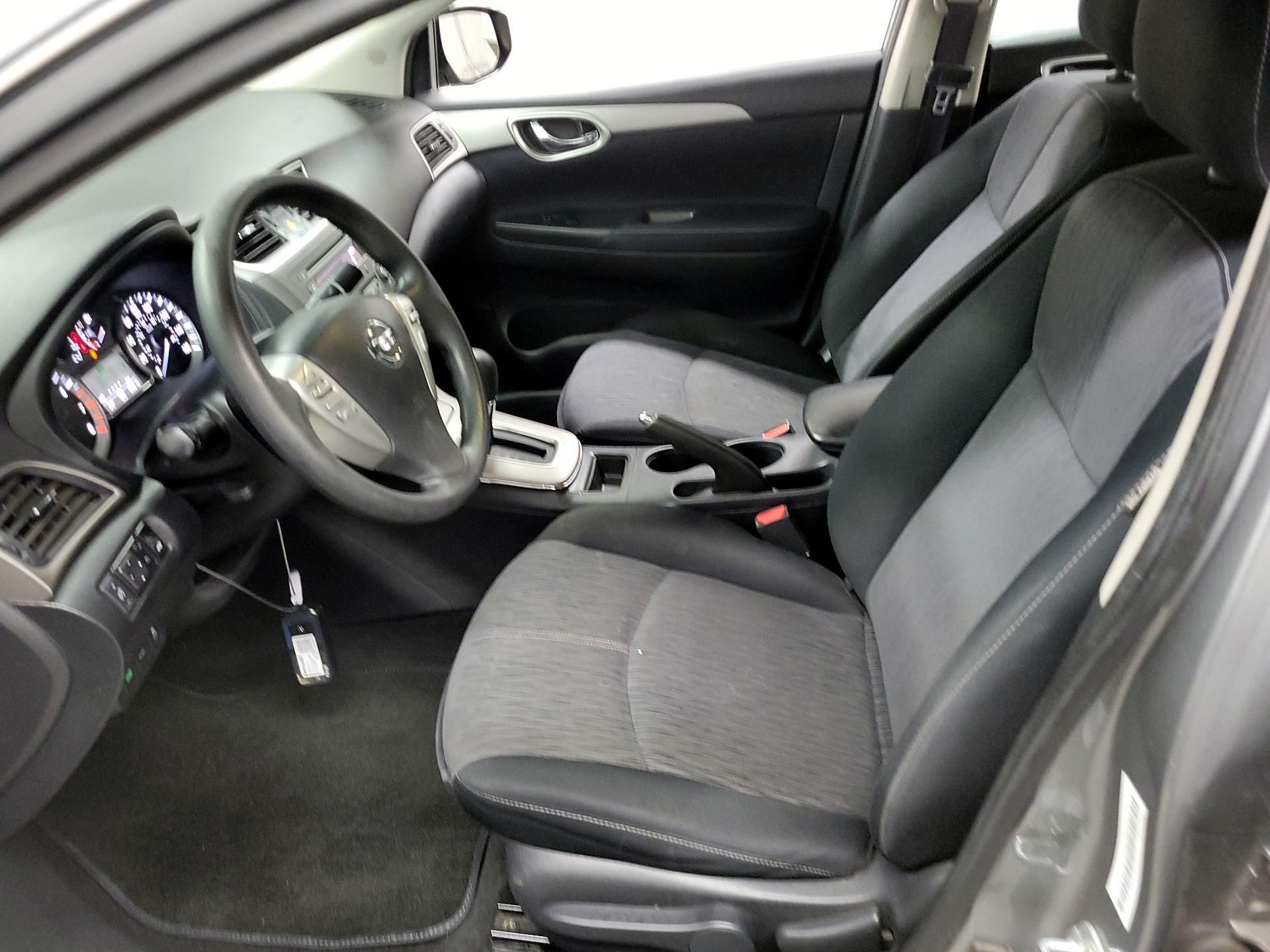 Thumbnail: 2014 Nissan Sentra - 11