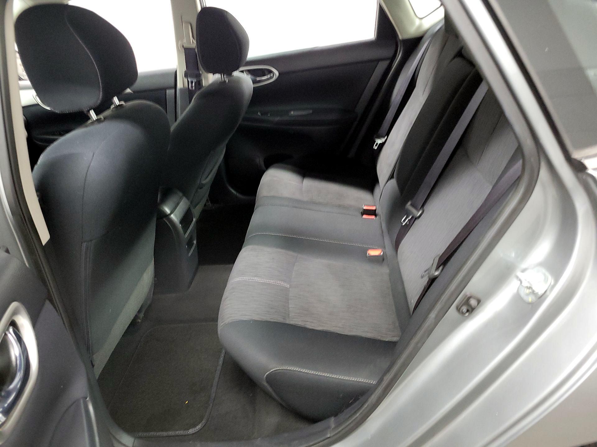 Thumbnail: 2014 Nissan Sentra - 17