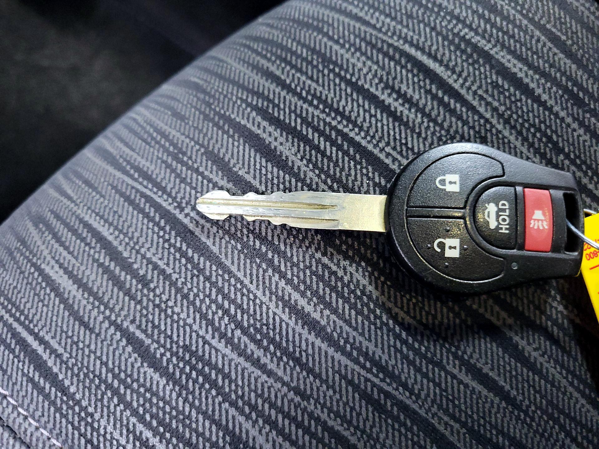 Thumbnail: 2014 Nissan Sentra - 20