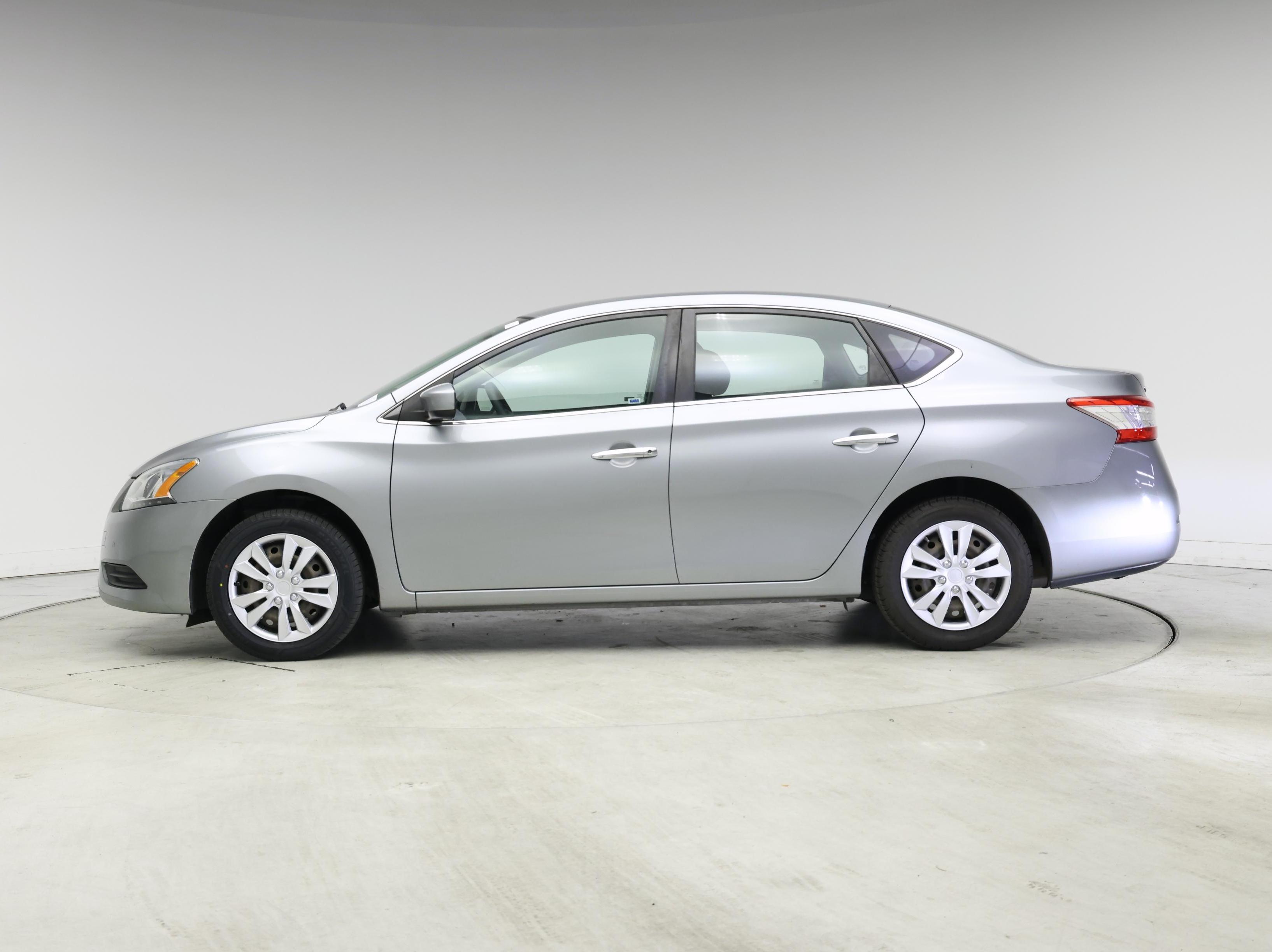 Thumbnail: 2014 Nissan Sentra - 3